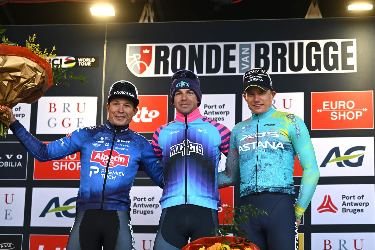 O pódio da Ronde van Brugge - Tour of Bruges com Jasper Philipsen, Dylan Groenewegen e Max Kanter