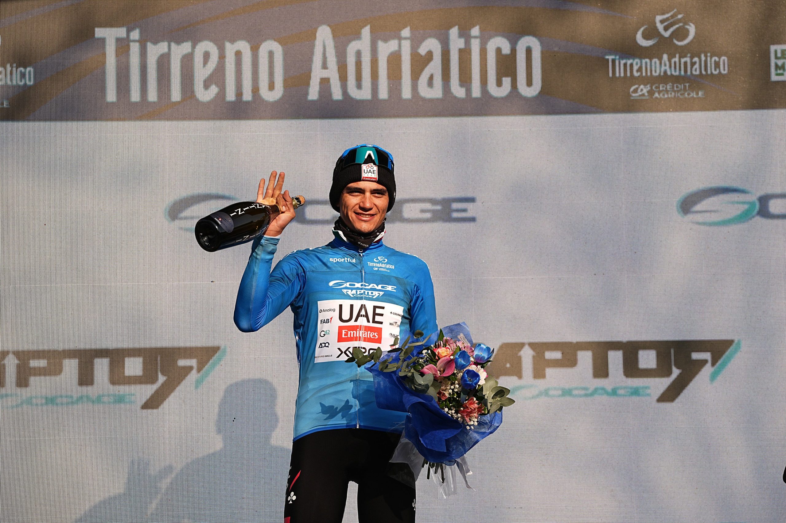 Isaac Del Toro é novamente o camisola azul do Tirreno-Adriatico