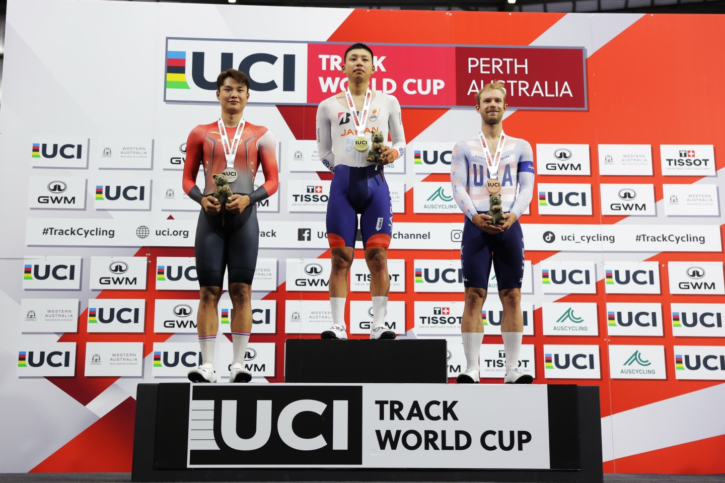 O pódio do Omnium masculino com Junjie Wu, Shunsuke Imamura e Graeme Frislie