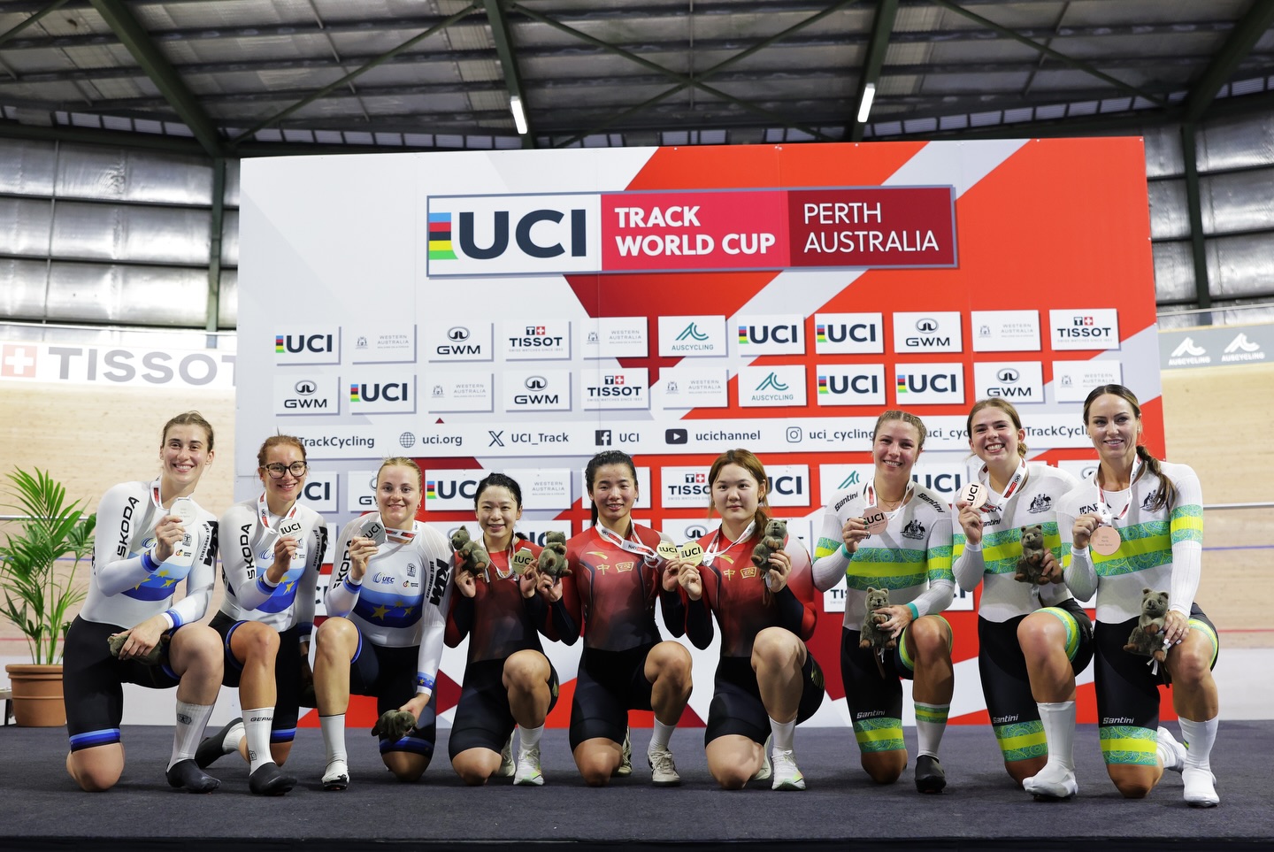 O pódio do Sprint Coletivo feminino com Alemanha, China e Austrália