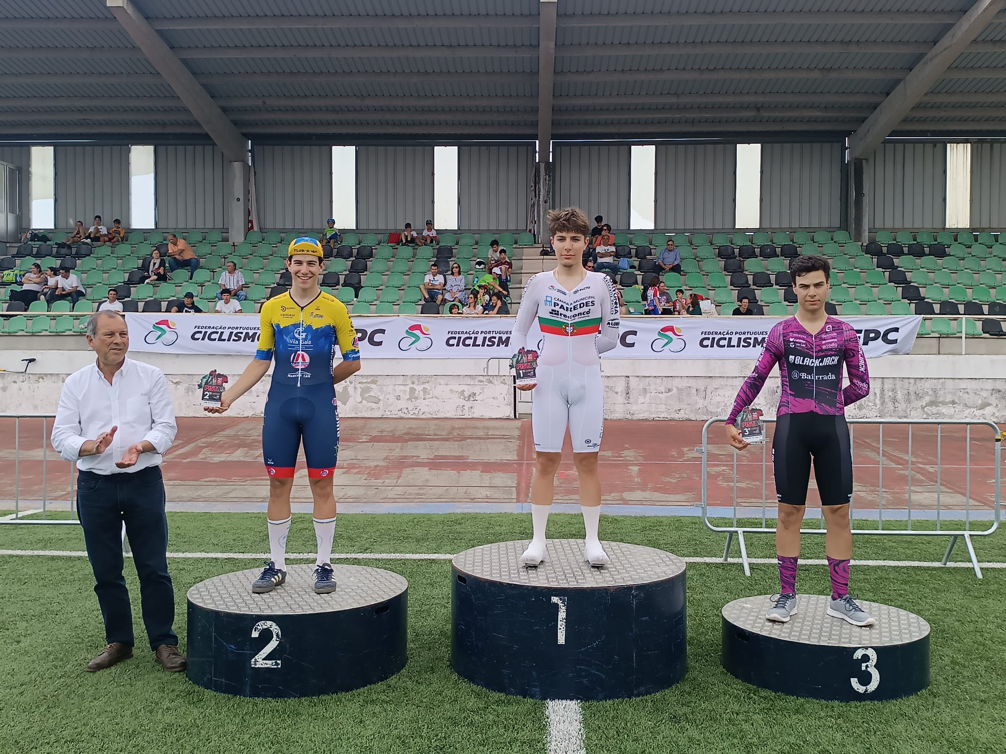 O pódio do km dos juniores masculinos com Guilherme Serra, João Silva e Rodrigo Conceição 