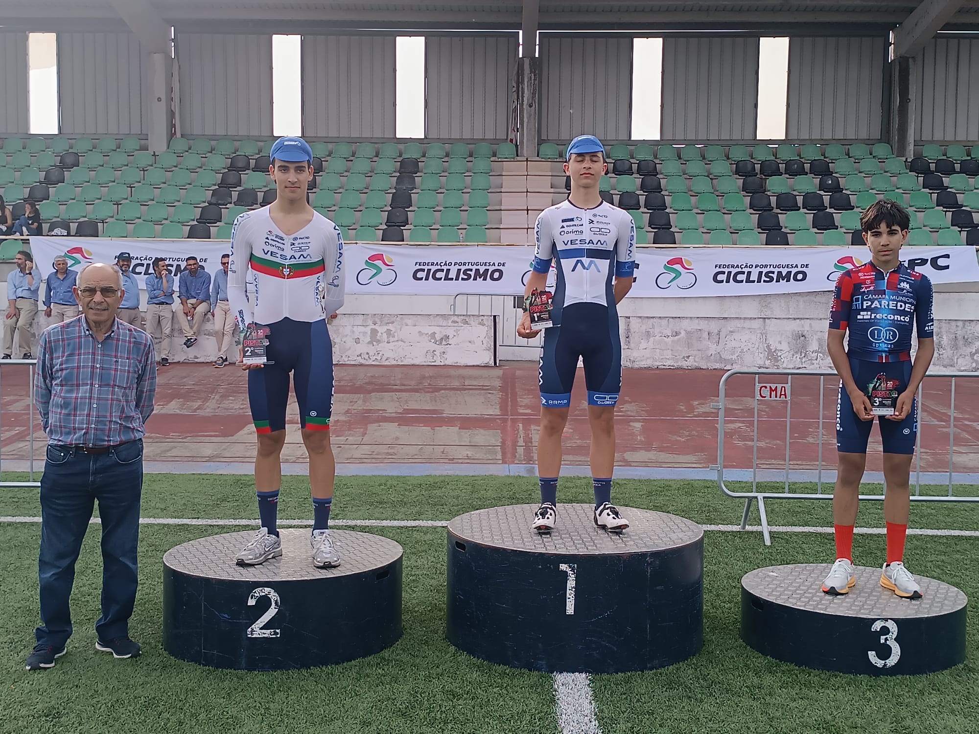 O pódio do Scratch dos Cadetes masculinos com Bruno Nogueira, Gabriel Cavadas e Martim Quitério