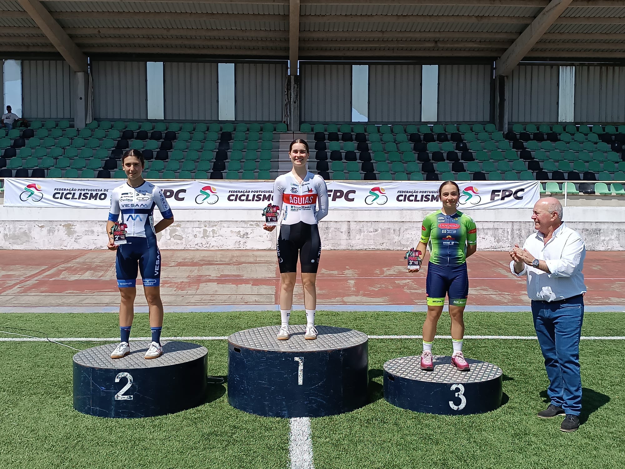 O pódio da Corrida por Pontos das Cadetes femininas com Carolina Bernardo, Inês Fonseca e Mariana Peixoto