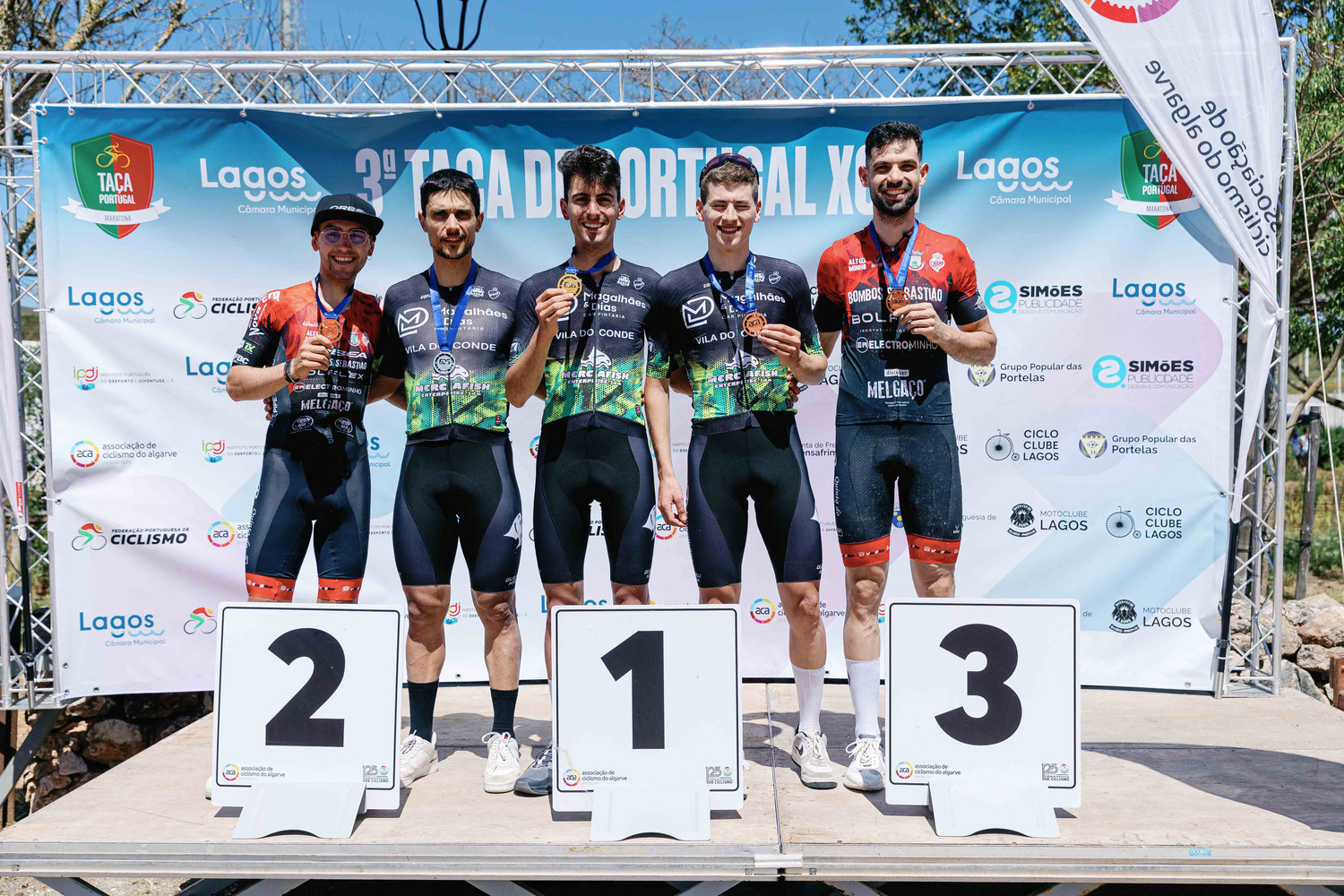 O pódio dos elites masculinos em Lagos com Diogo Graça, Carlos Cruz, Guilherme Mota, Hélder Laranjeira e Pedro Loureiro