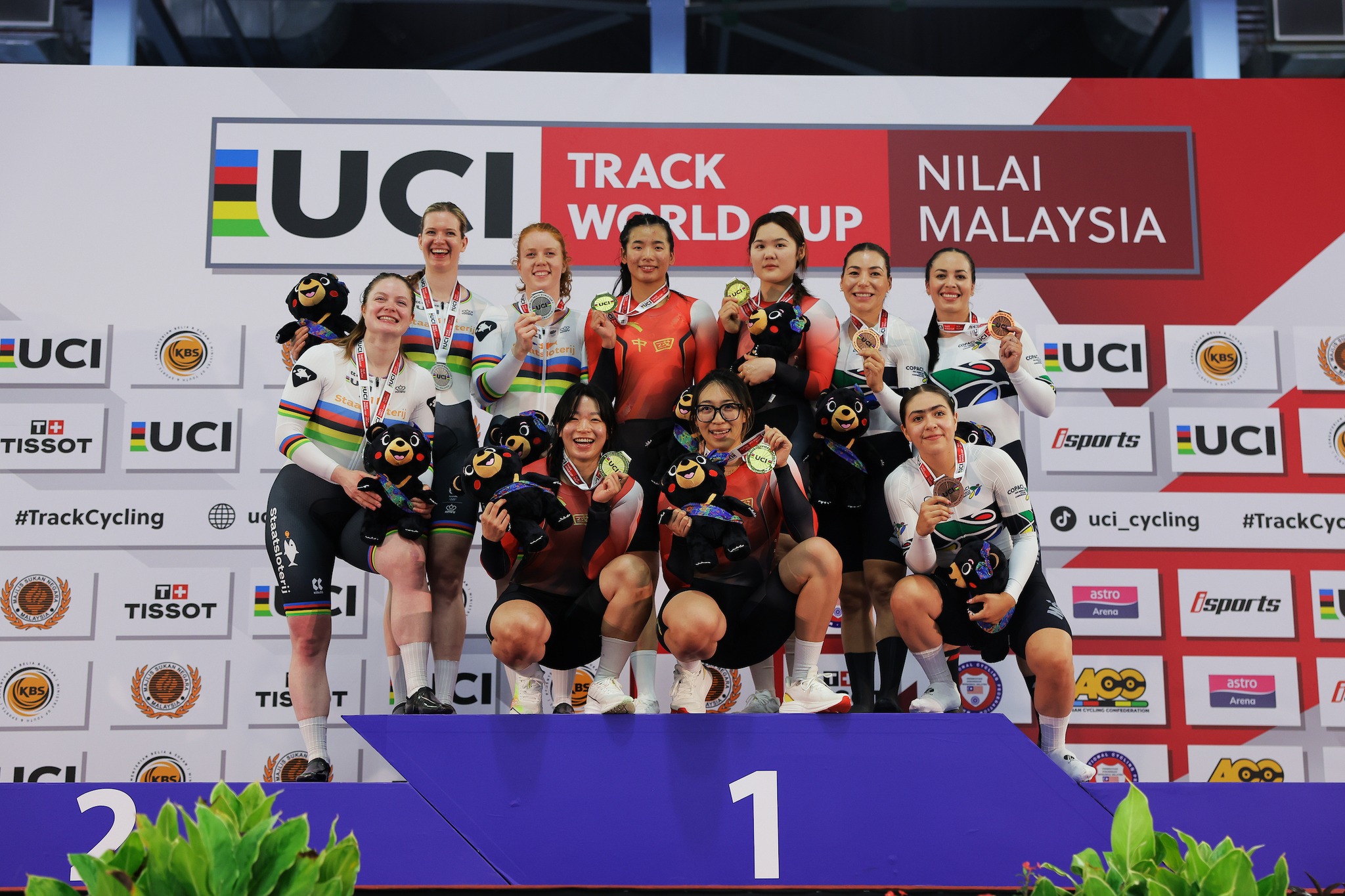 O pódio do Sprint Coletivo feminino com Países Baixos, China e México 