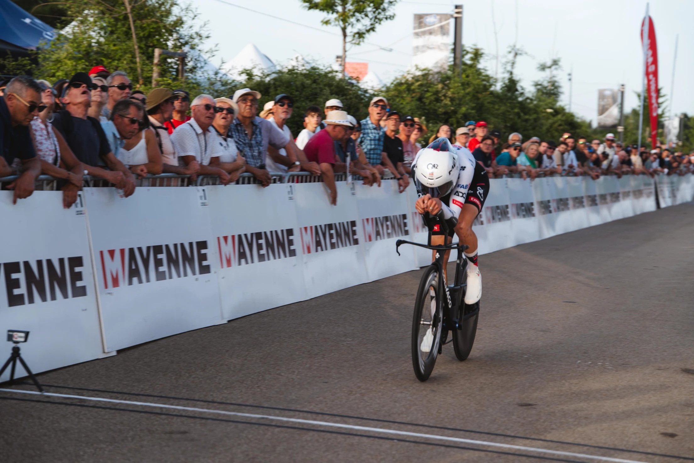 Julius Johansen vence prólogo da Boucles de la Mayenne e é o primeiro líder da geral!