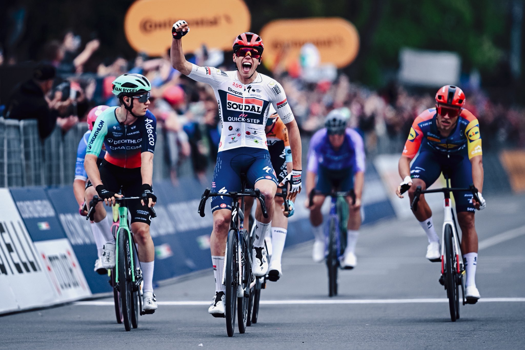 Será hoje o dia em que Paul Magnier faz o hat-trick no Giro d’Italia?