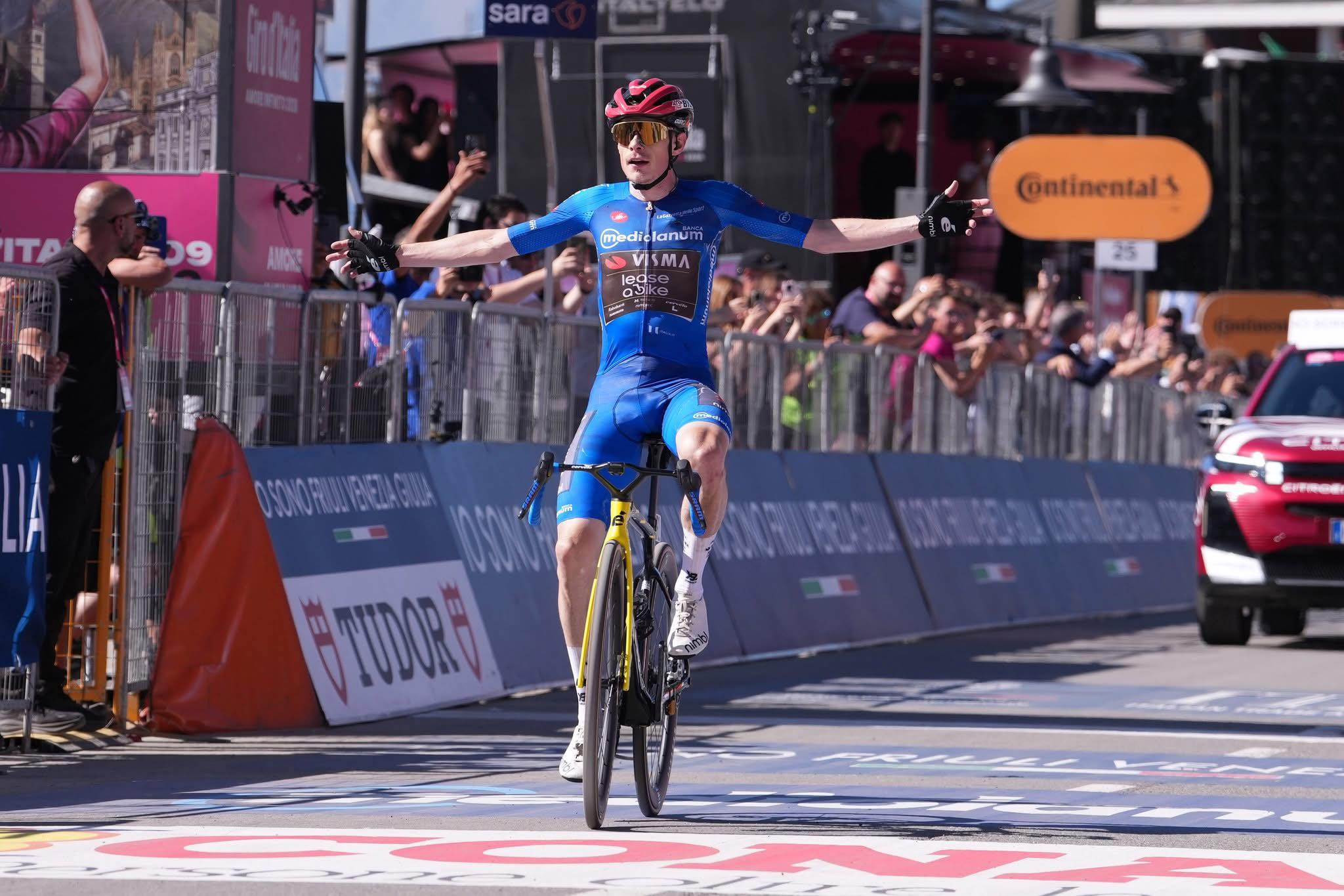 Jonas Vingegaard faz o hat-trick na etapa 14 do Giro d’Italia e é o novo Maglia Rosa!