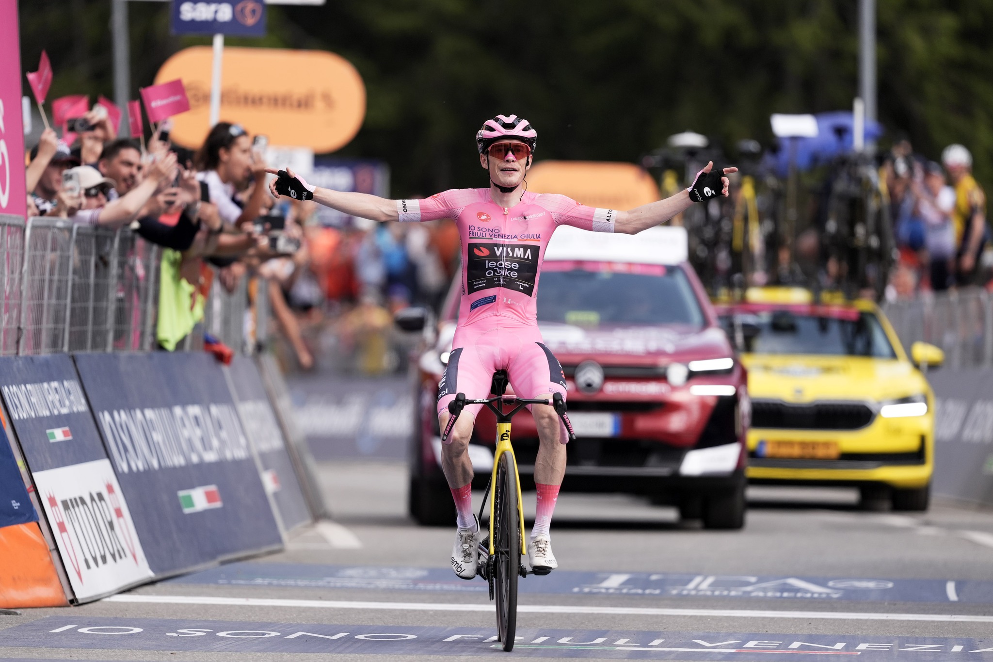 Jonas Vingegaard faz o Poker na etapa 16 do Giro d’Italia!