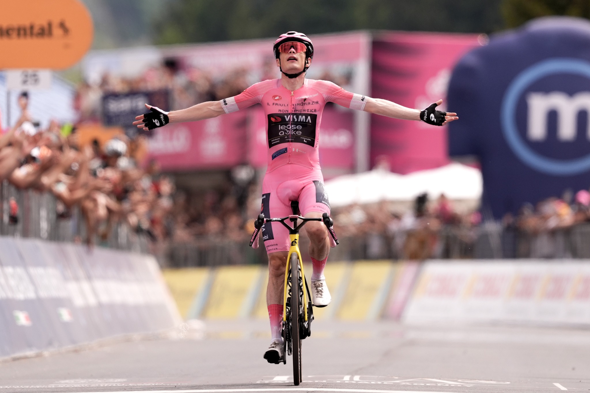 Jonas Vingegaard conquista etapa 20 do Giro d’Italia! Afonso Eulálio garante a juventude!