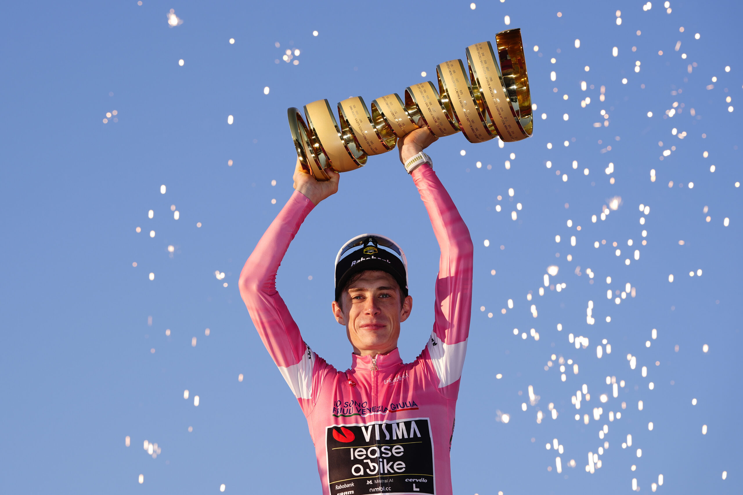 Jonas Vingegaard é o grande vencedor do Giro d’Italia! Afonso Eulálio vence juventude! Jonathan Milan triunfa em Roma!