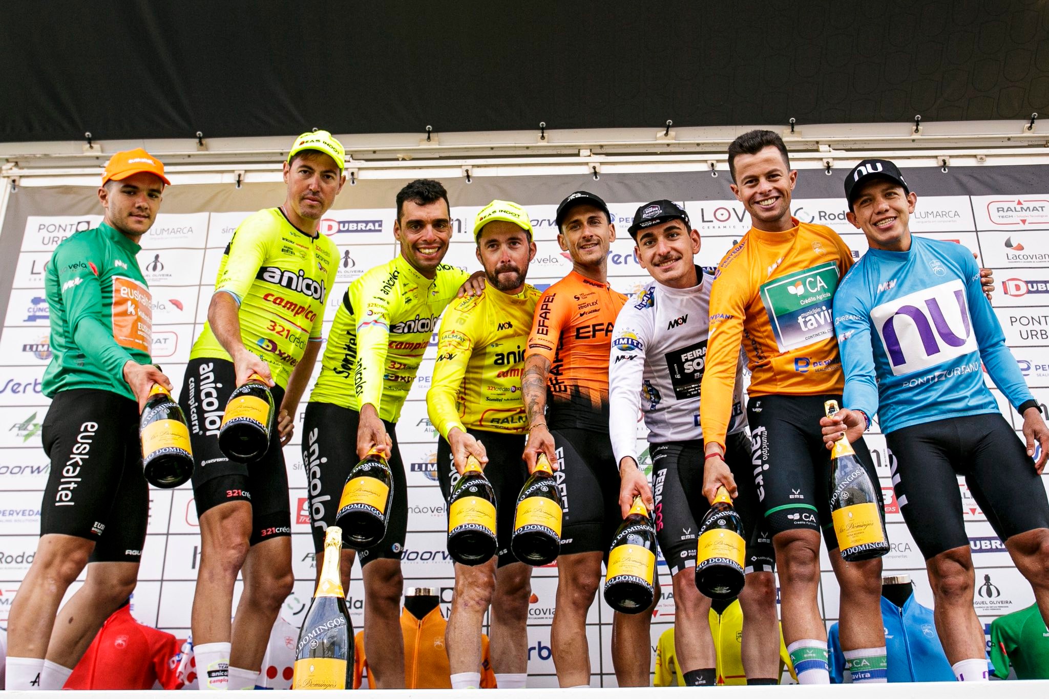 O pódio do GP Anicolor com Xabier Berasategi, Artem Nych, Rafael Reis, Alexis Guérin, Tiago Antunes, Ruben Rodrigues, Miguel Salgueiro e Javier Jamaica