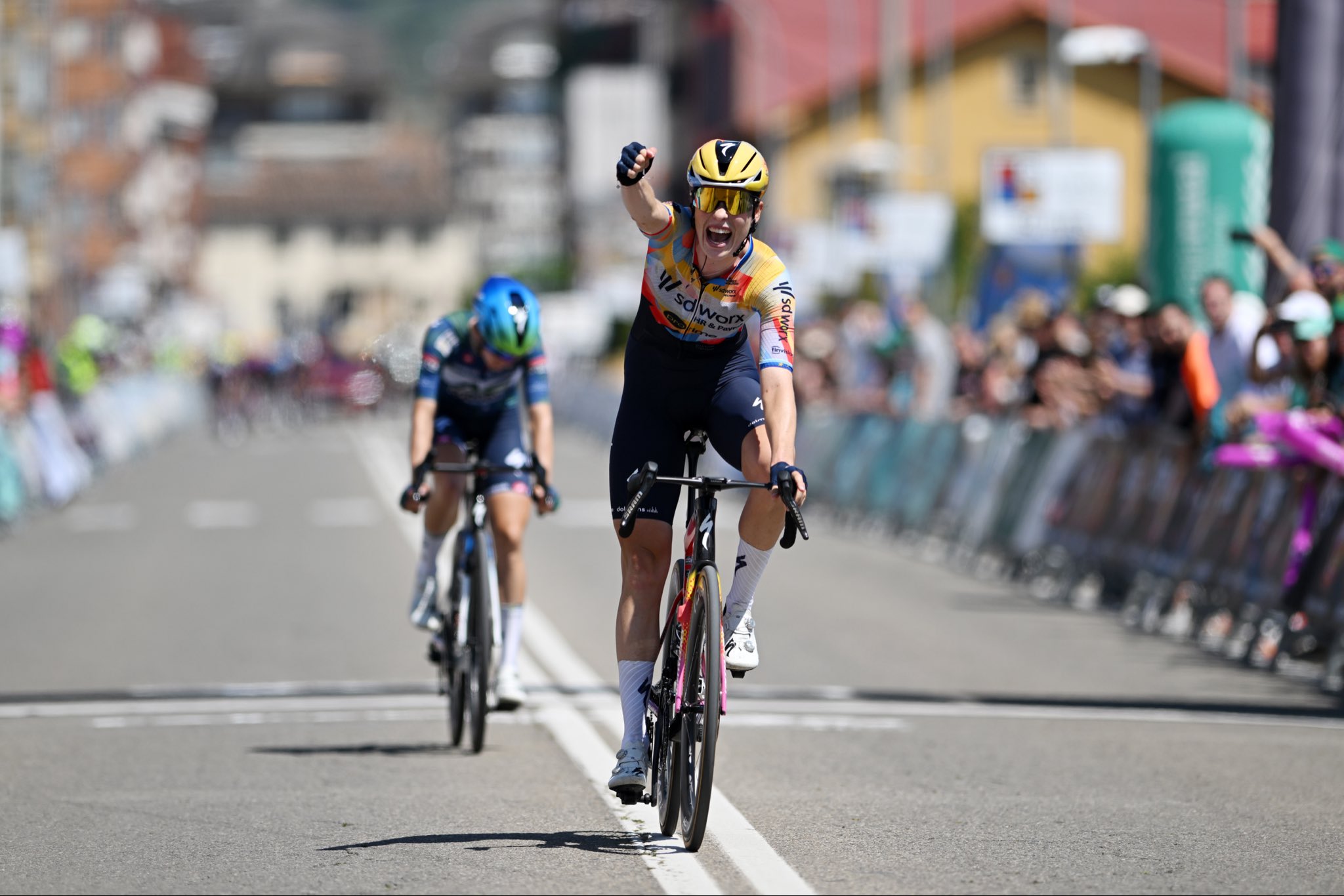 Mischa Bredewold em grande forma conquista etapa 3 da Vuelta a Burgos Feminas!