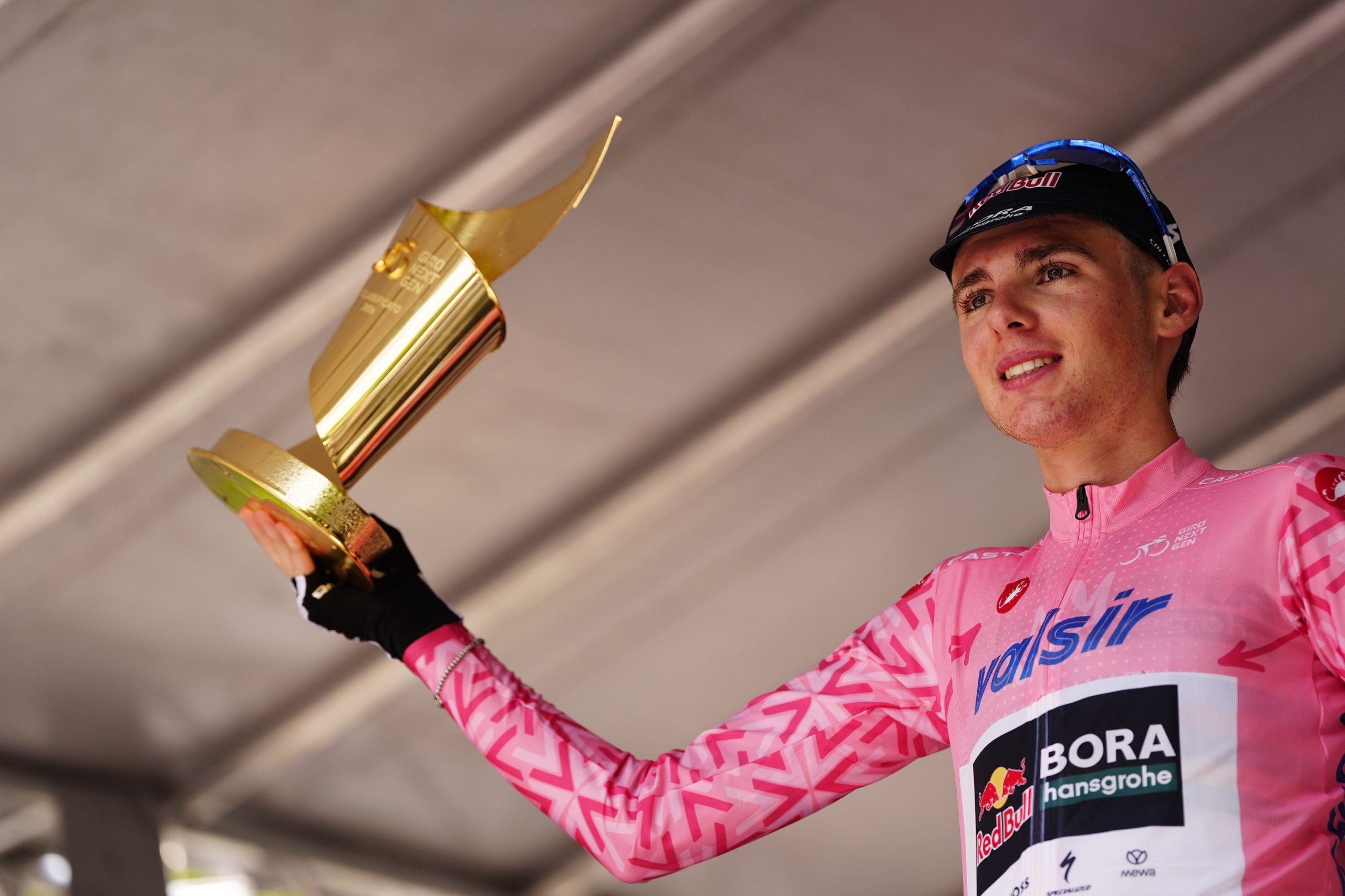 Lorenzo Finn confirmou o favoritismo e conquistou a tão desejada Maglia Rosa