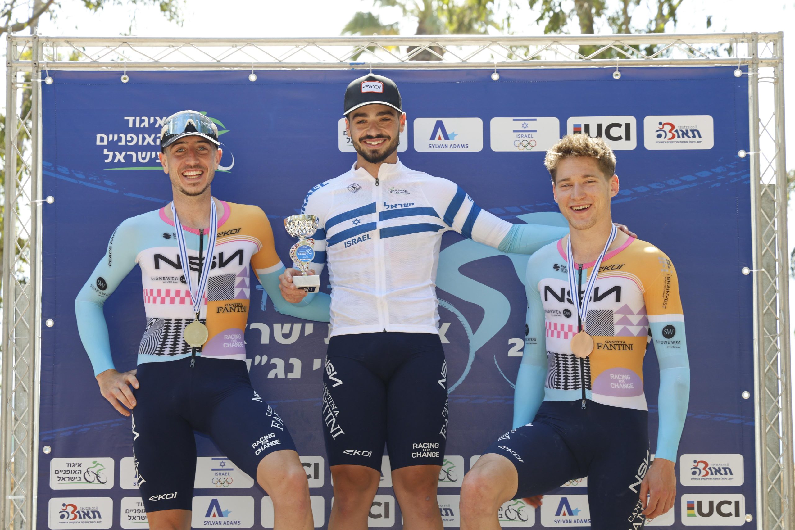 O pódio do contrarrelógio dos elites masculinos de Israel com Nadav Raisberg, Oded Kogut e Rotem Tene (Foto: NSN Cycling Team)