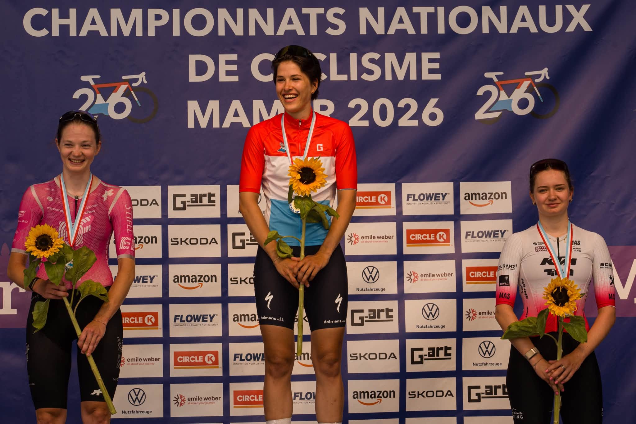 O pódio das elites femininas do Luxemburgo com Nina Berton, Marie Schreiber e Liv Wenzel (Foto: FSCL)
