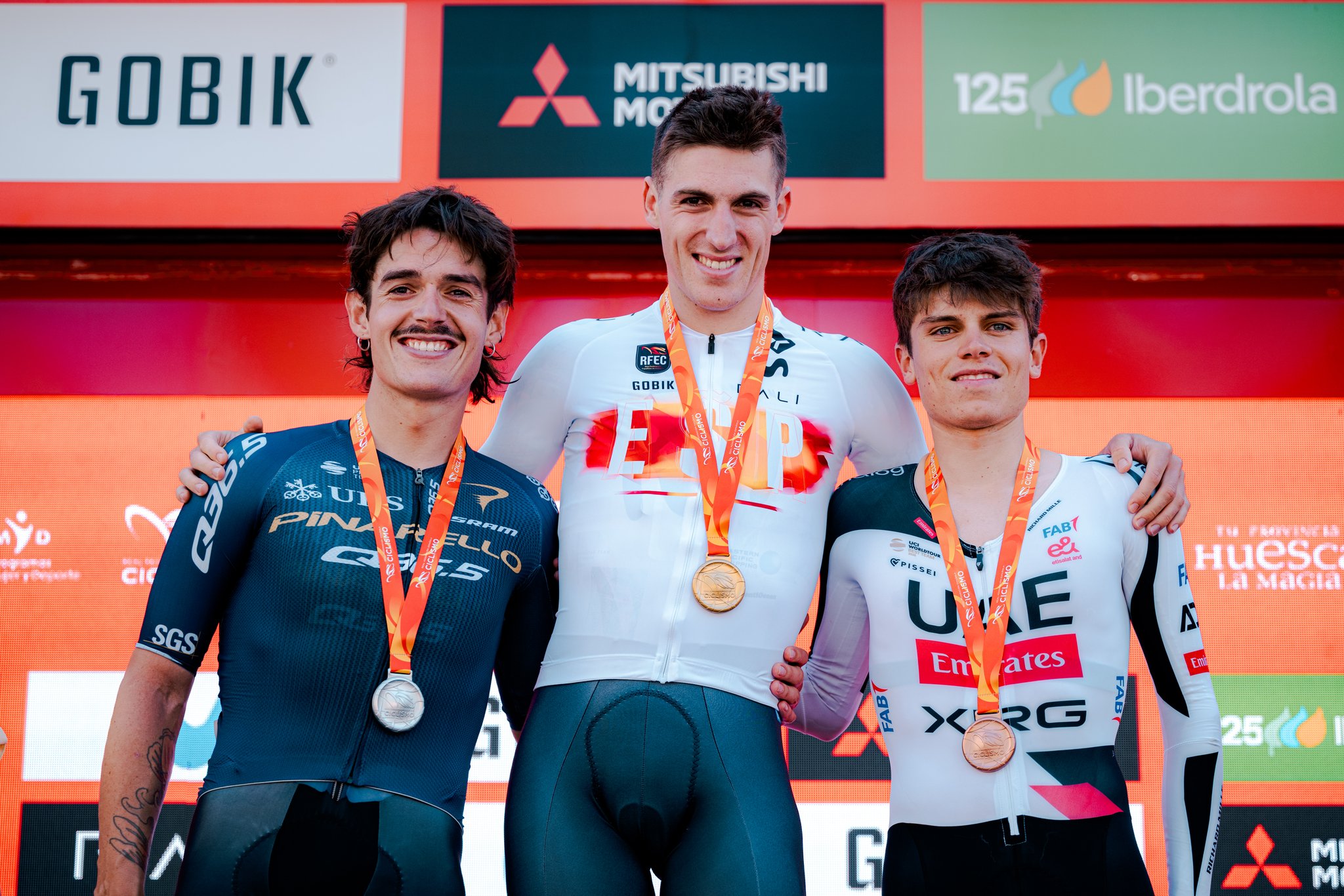 O pódio dos elites masculinos de Espanha com Xabier Azparren, Pablo Castrillo e Pablo Torres (Foto: RFEC)