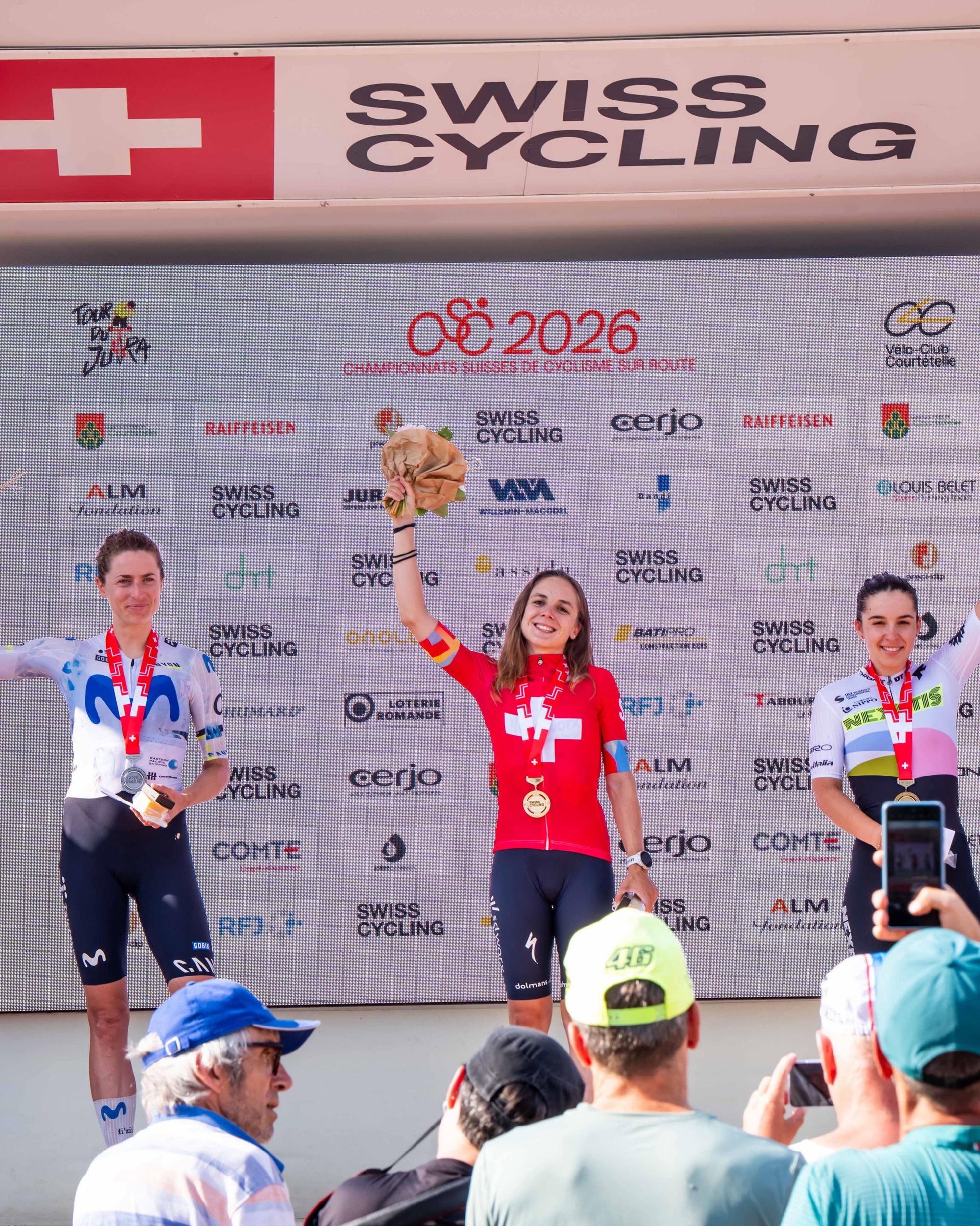 O pódio das elites femininas da Suíça com Marlen Reusser, Steffi Haberlin e Jasmin Liechti (Foto: Swiss Cycling)