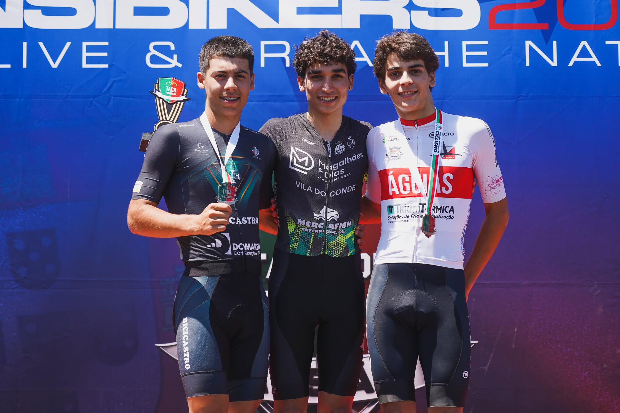 O pódio da Taça de Portugal de juniores masculinos com João Vigário, Hugo Ramalho e Pedro Galvão