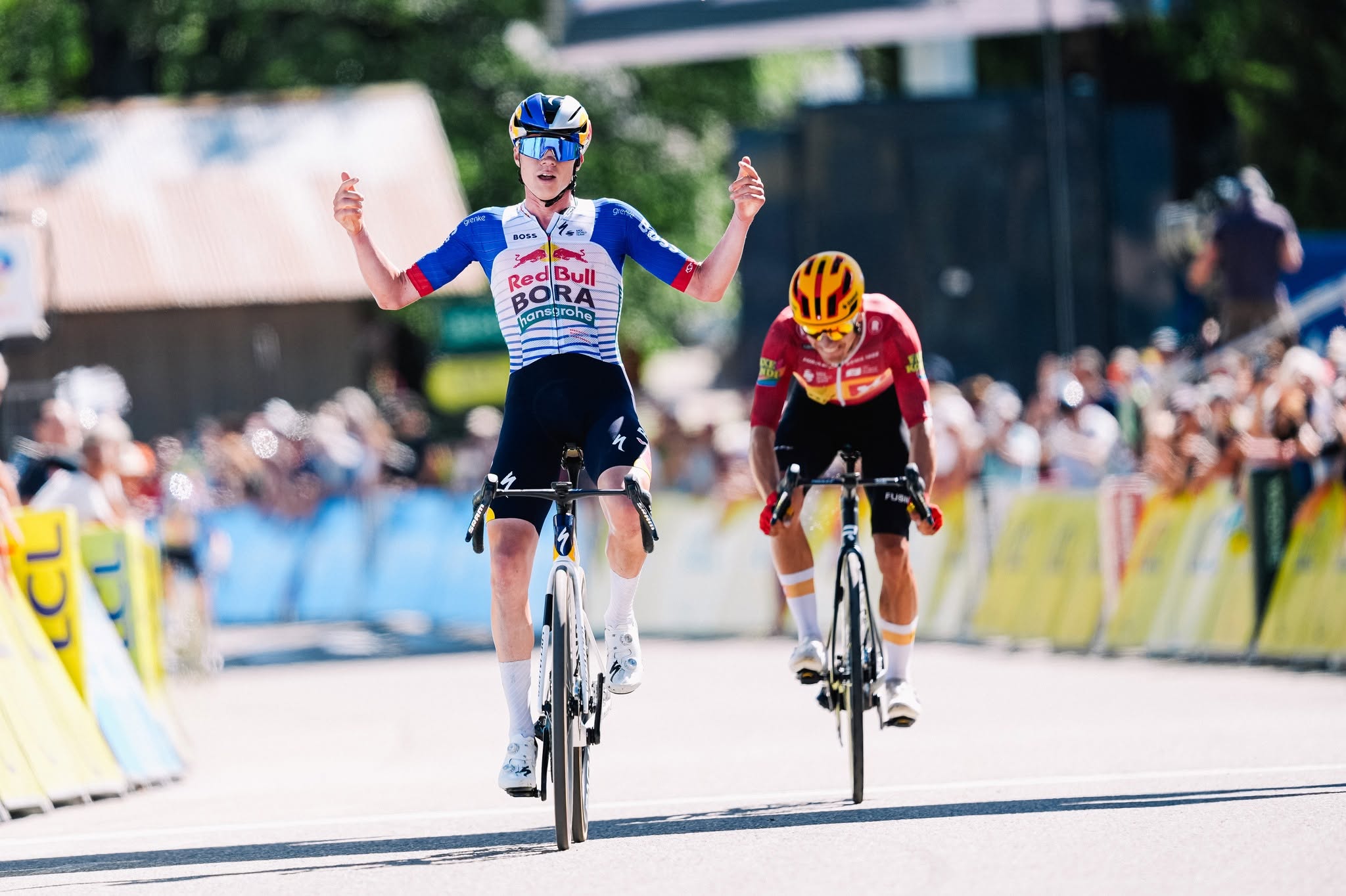 Maxim van Gils vence etapa 6 do Tour Auvergne – Rhône-Alpes! Luke Tuckwell é o novo líder!
