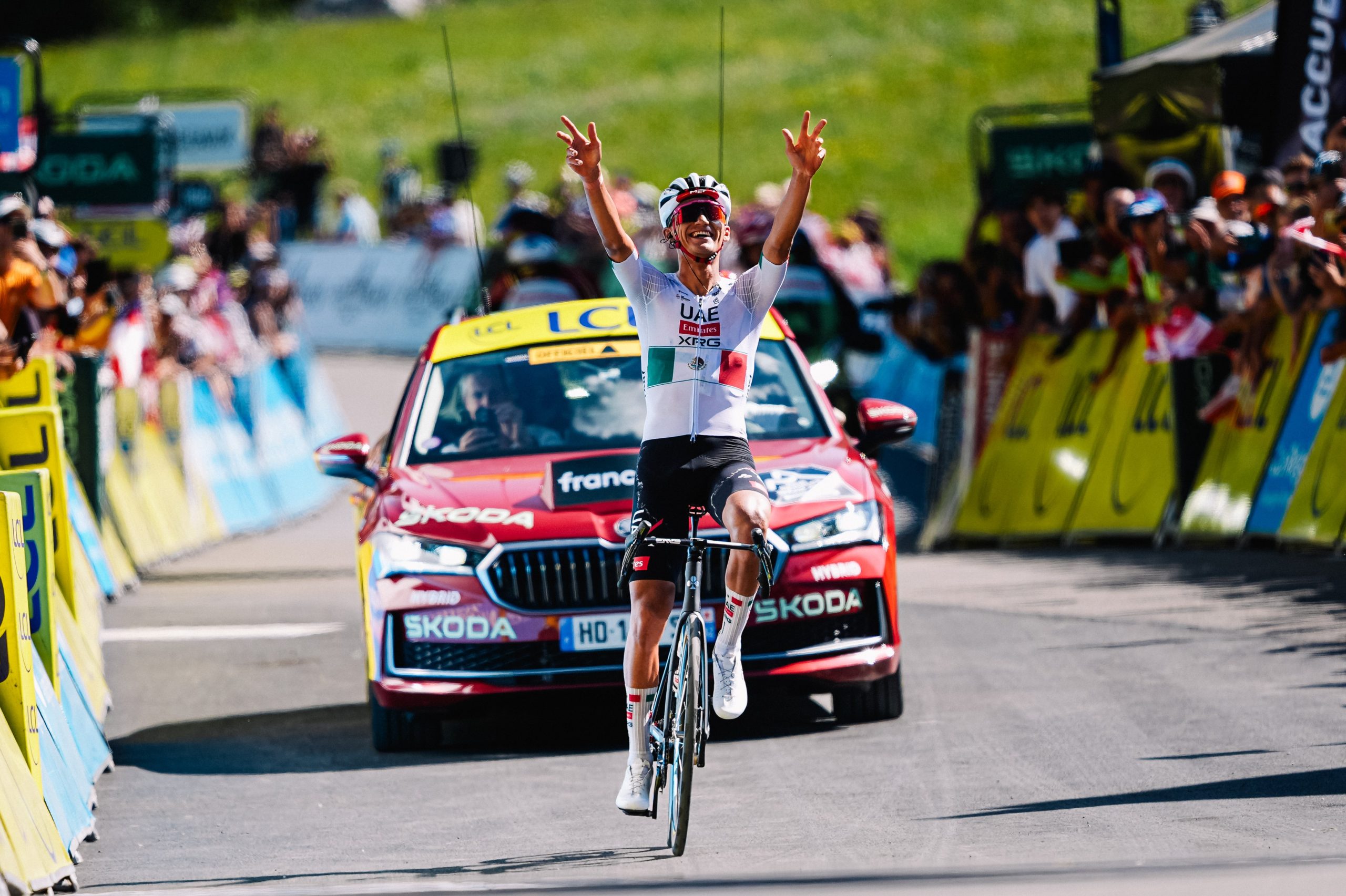 Isaac Del Toro bisa na etapa final e conquista Tour Auvergne – Rhône-Alpes!