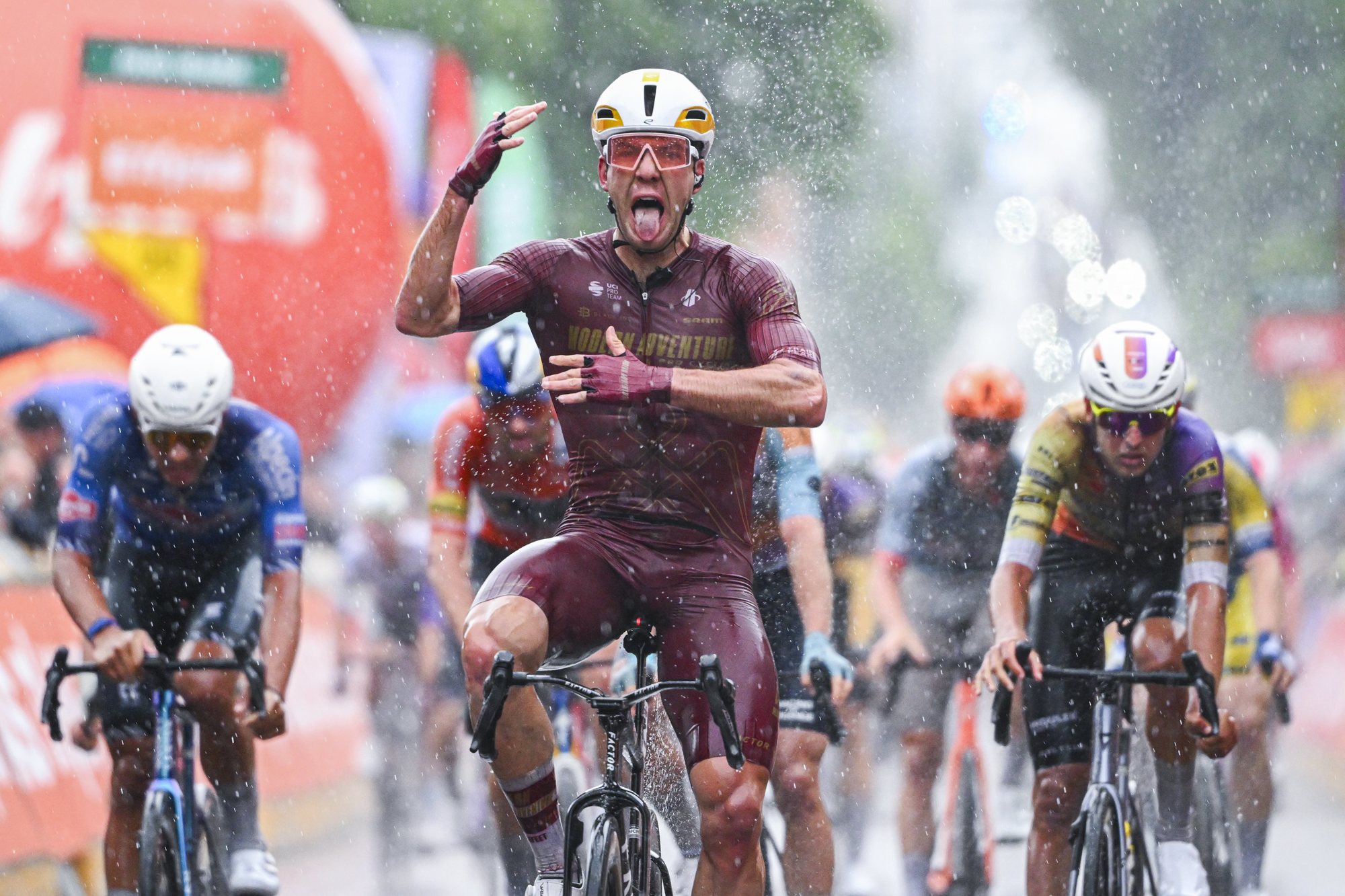 Ben Oliver vence etapa 2 do Tour de Wallonie e sobe à liderança da geral!