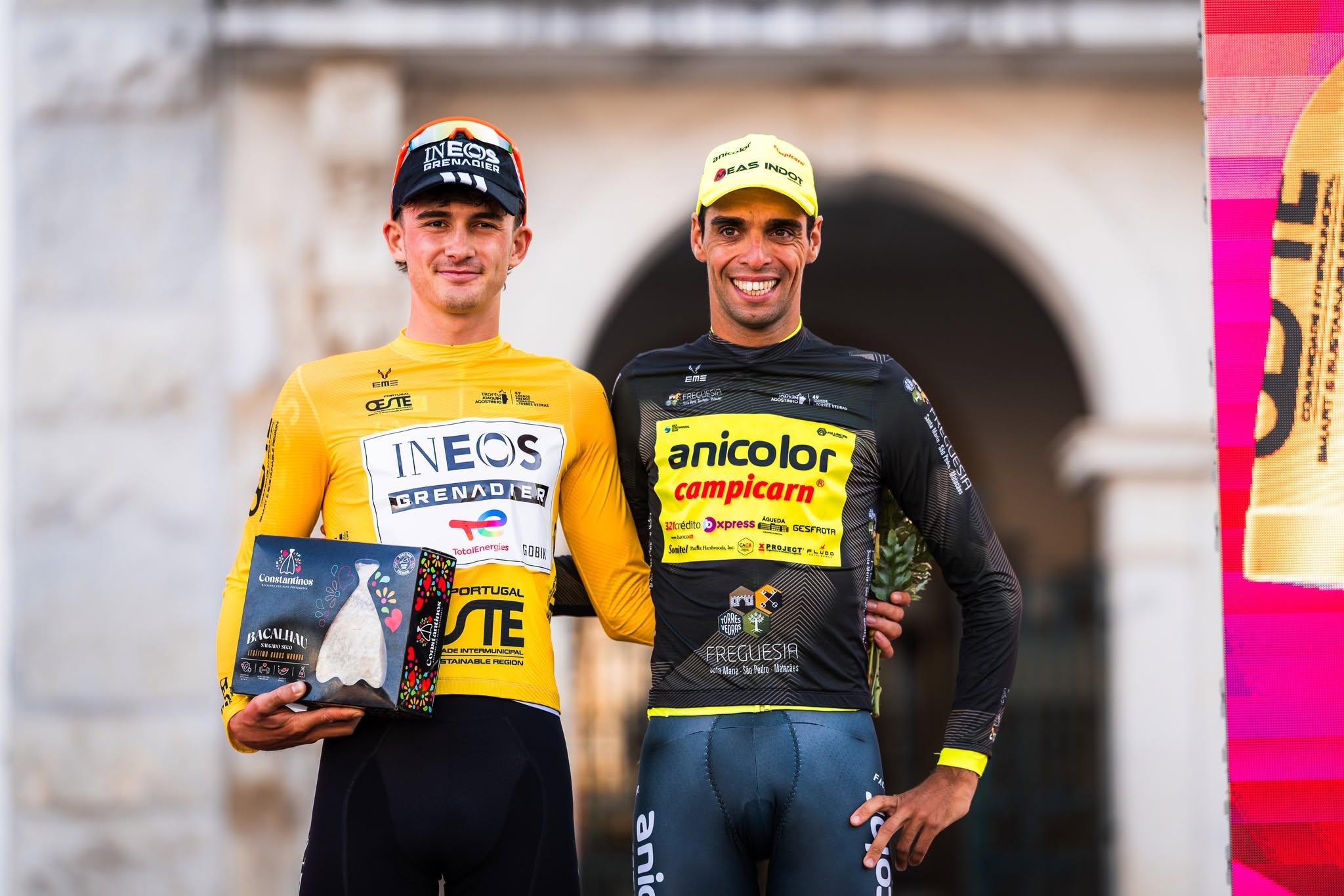 O pódio do prólogo do GP Torres Vedras com Cameron Rogers e Rafael Reis