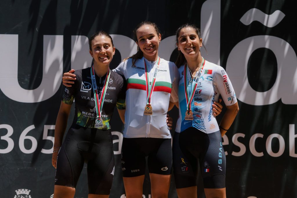 O pódio das elites femininas com Beatriz Guerra, Ana Santos e Raquel Queirós
