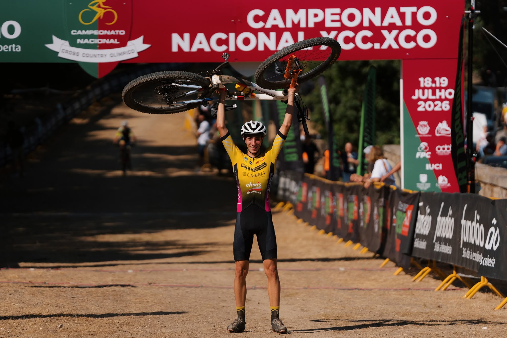 Afonso Barros fez a dobradinha nos Campeonatos Nacionais de BTT em Cadetes