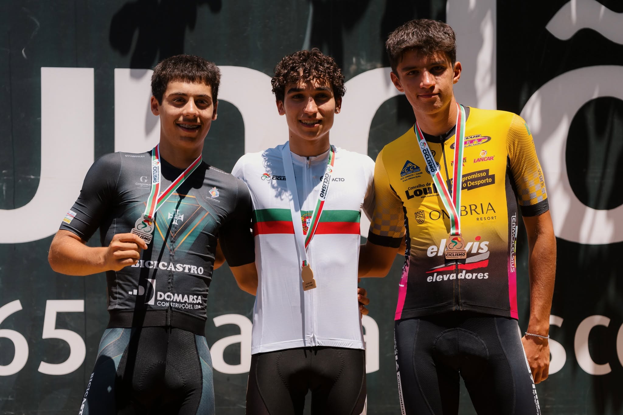 O pódio dos juniores masculinos com João Vigário, Hugo Ramalho e Diogo Virgínia