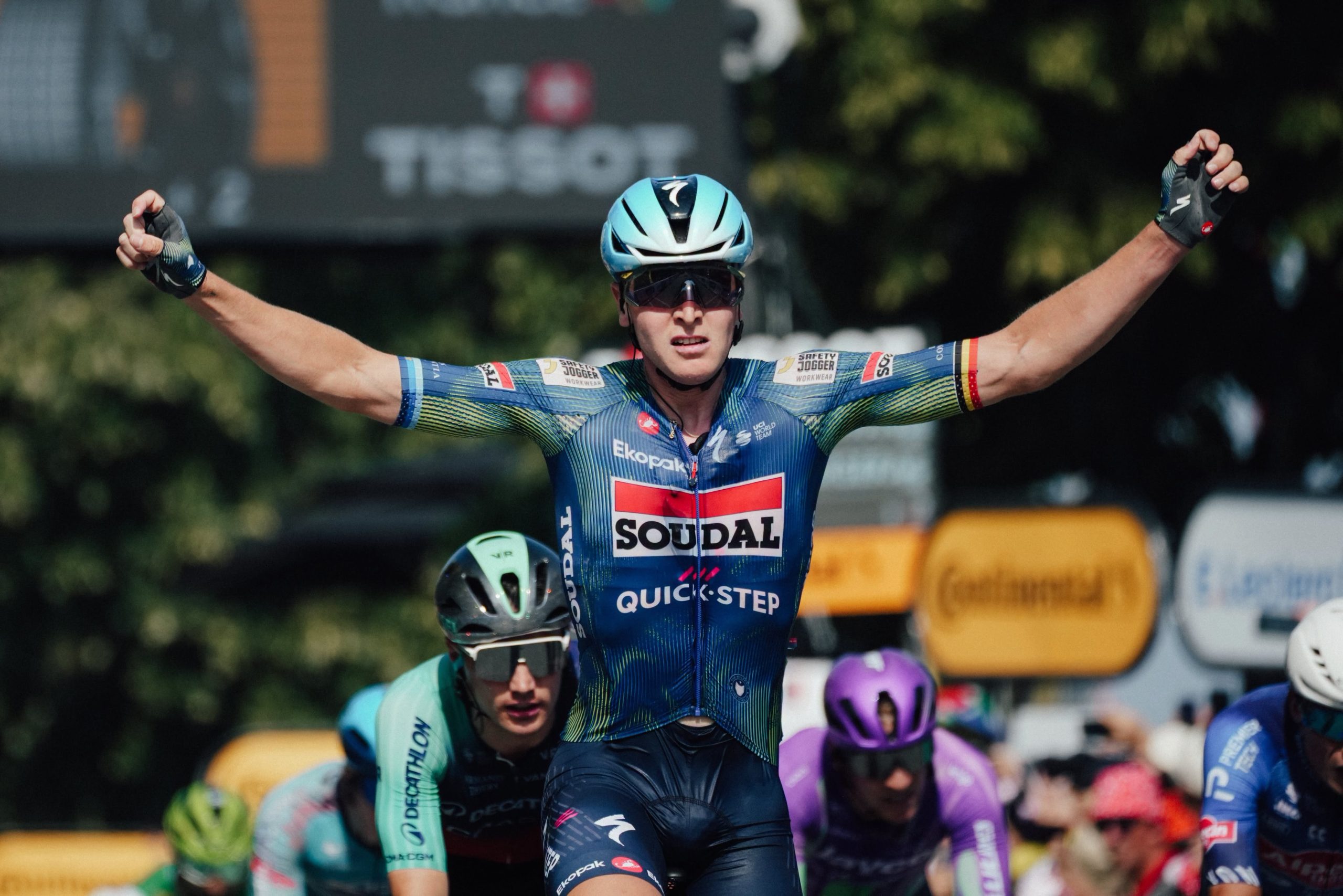 Tim Merlier faz o “bis” na etapa 8 do Tour de France!