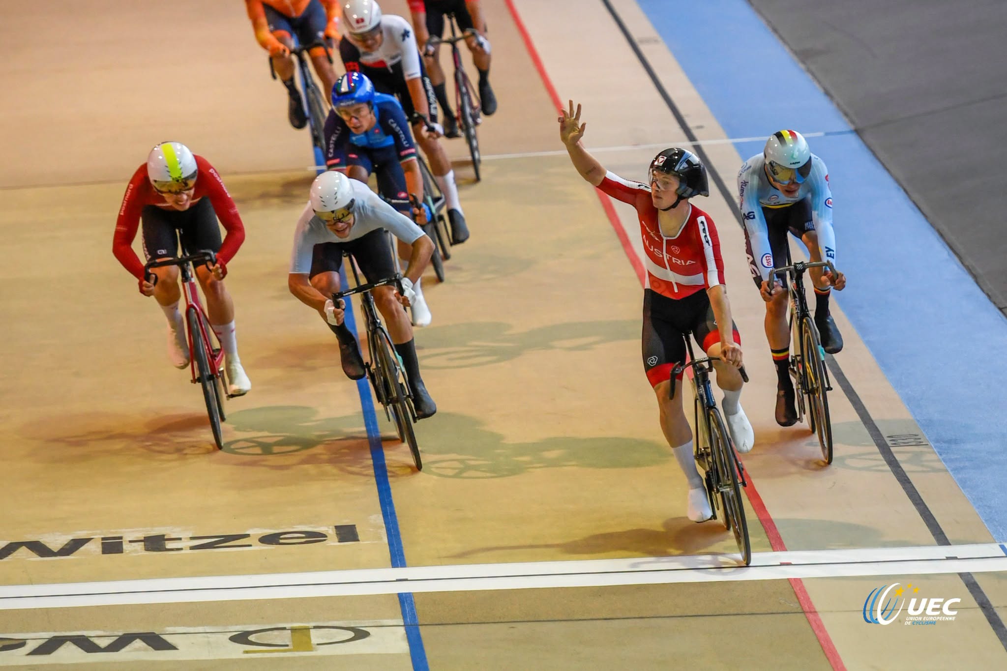 Raphael Kokas em destaque no dia 2 dos Campeonatos da Europa de Pista Júnior e Sub-23 em Cottbus!