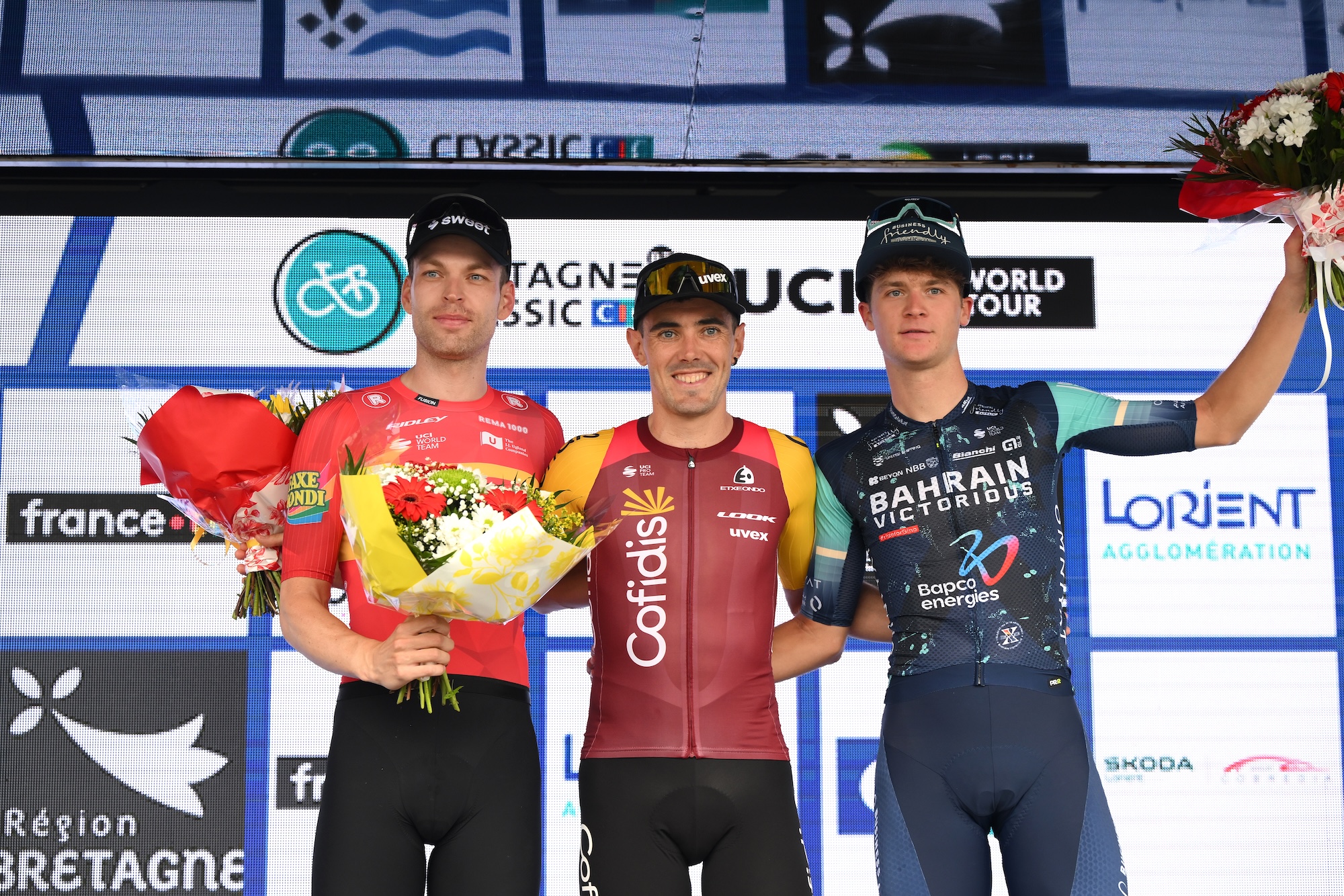 O pódio da Bretagne Classic com Alexander Kamp, Alex Aranburu e Alessandro Borgo
