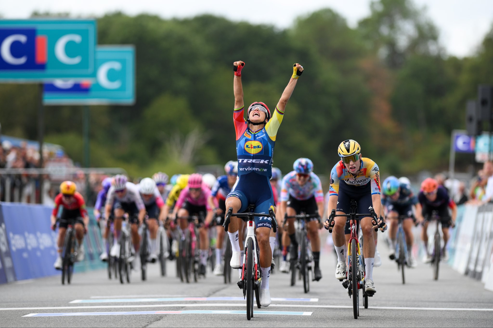 Elisa Balsamo impõe-se ao sprint e conquista a Classic Lorient Agglomération!