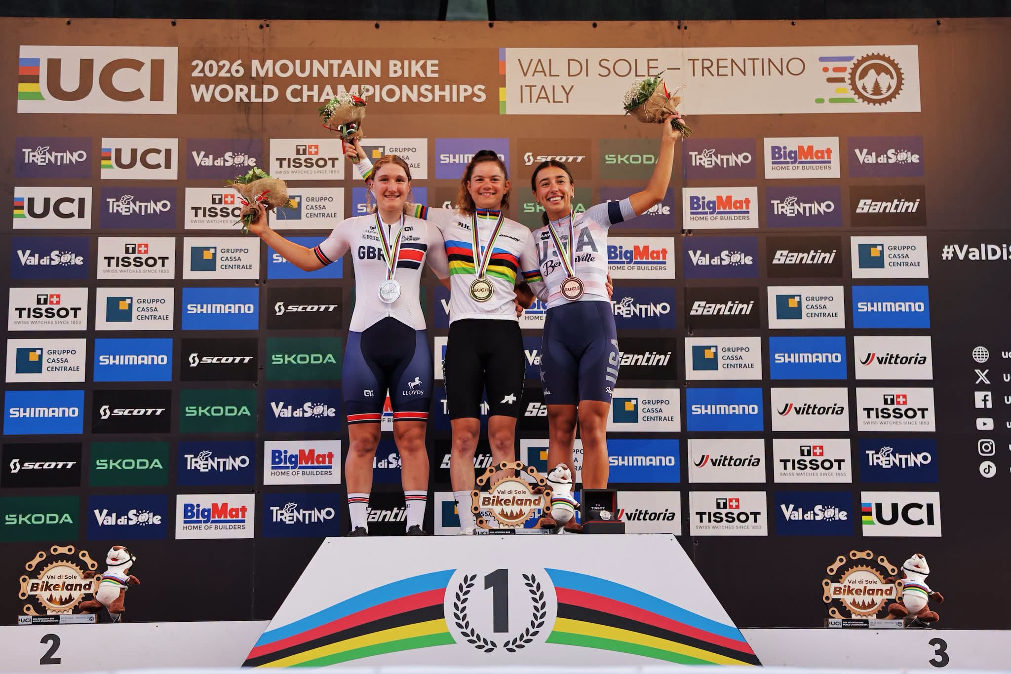 O pódio das sub-23 femininas com Bethany-Ann Jackson, Monique Halter e Makena Kellerman