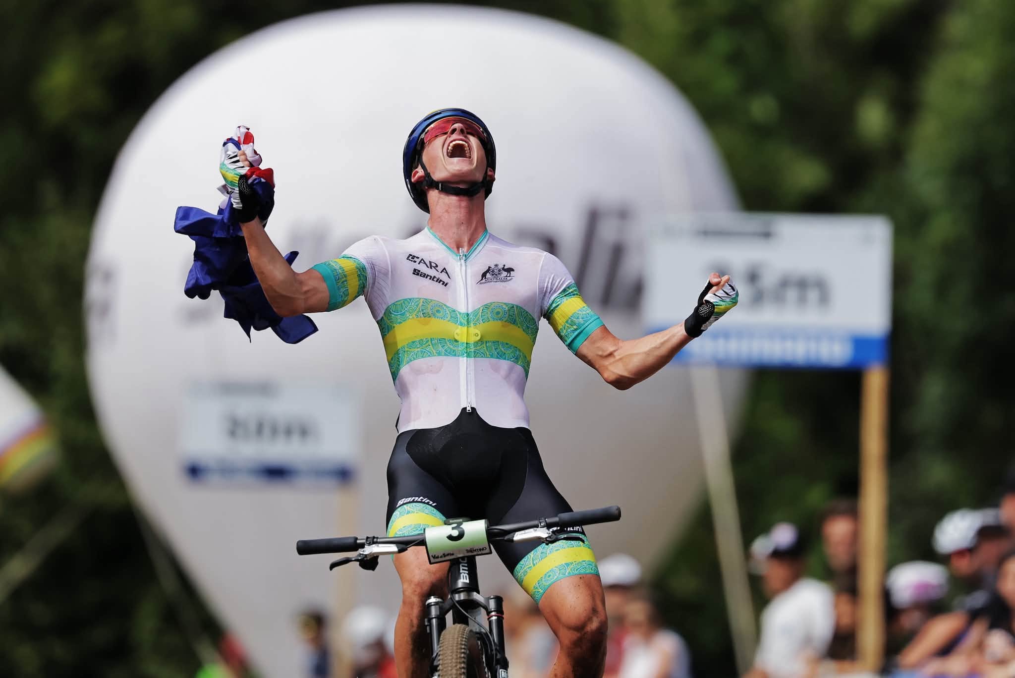 Connor Wright é o primeiro australiano a sagrar-se Campeão do Mundo Júnior de XCO
