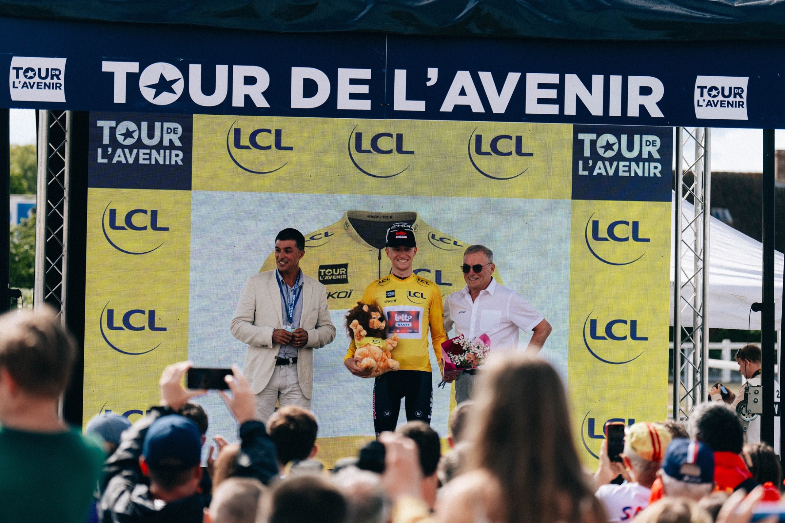 Niels Driesen é o primeiro camisola amarela do Tour de l'Avenir