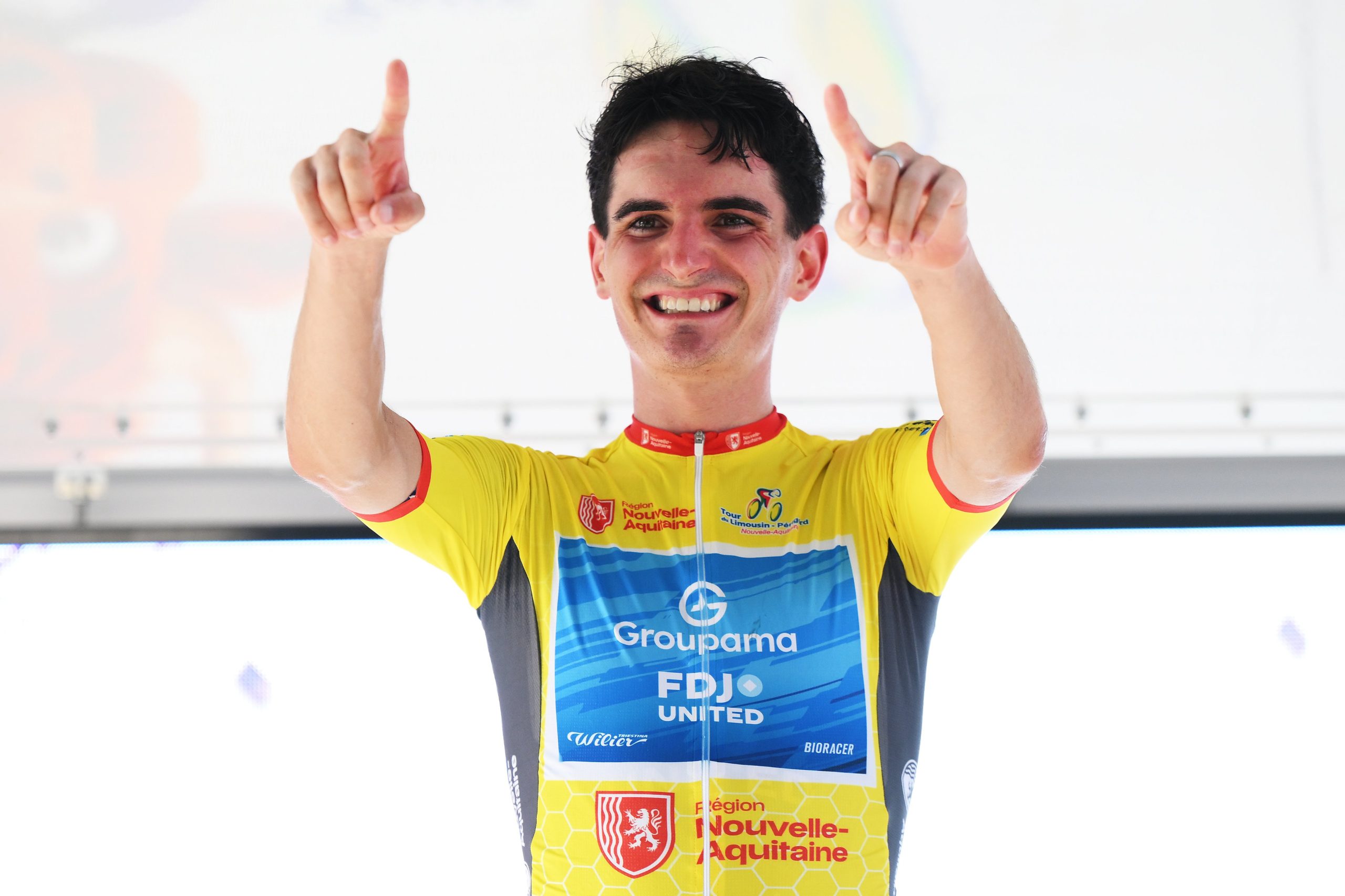 Ewen Costiou é o novo camisola amarela do Tour du Limousin