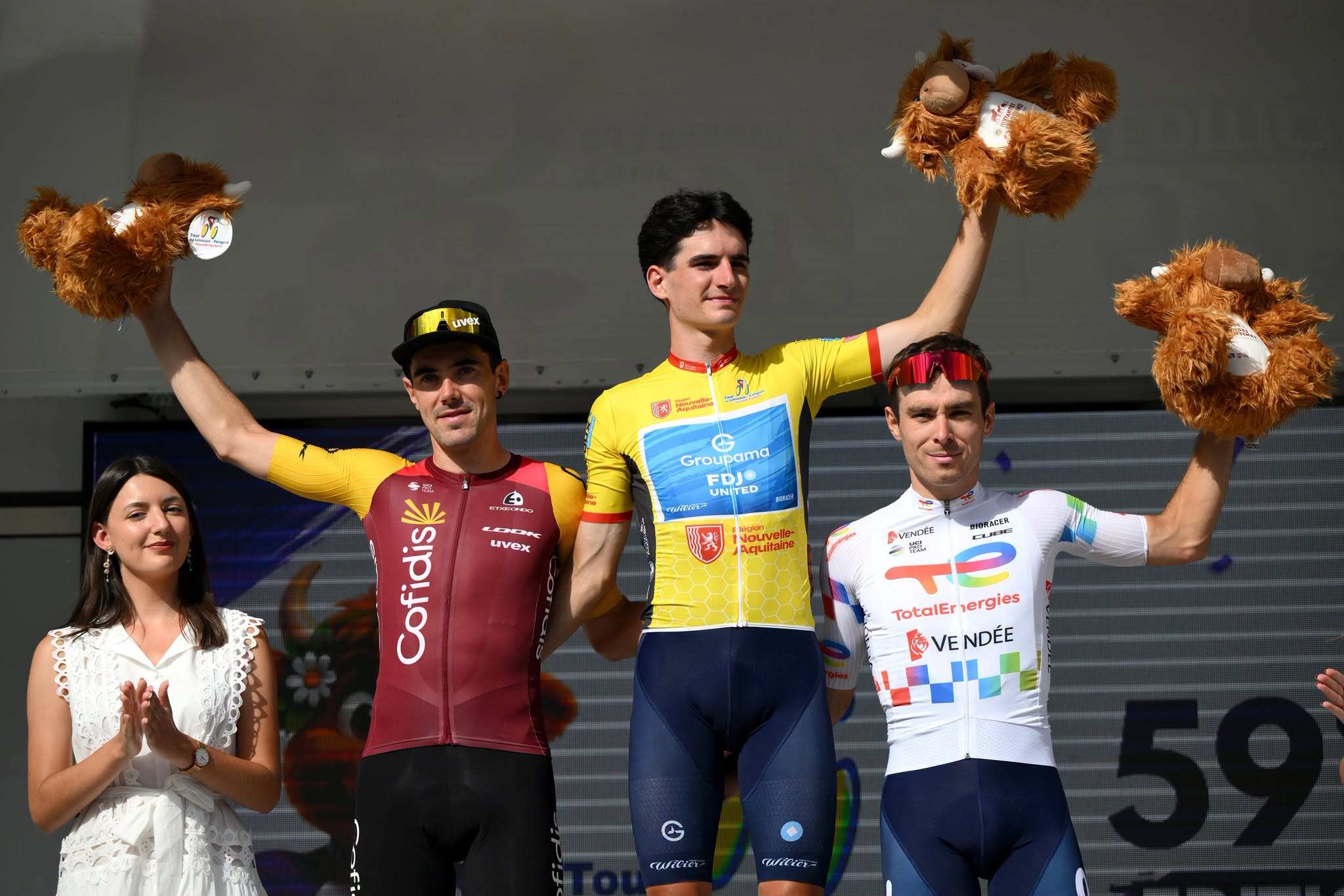 O pódio do Tour du Limousin com Alex Aranburu, Ewen Costiou e Mattéo Vercher