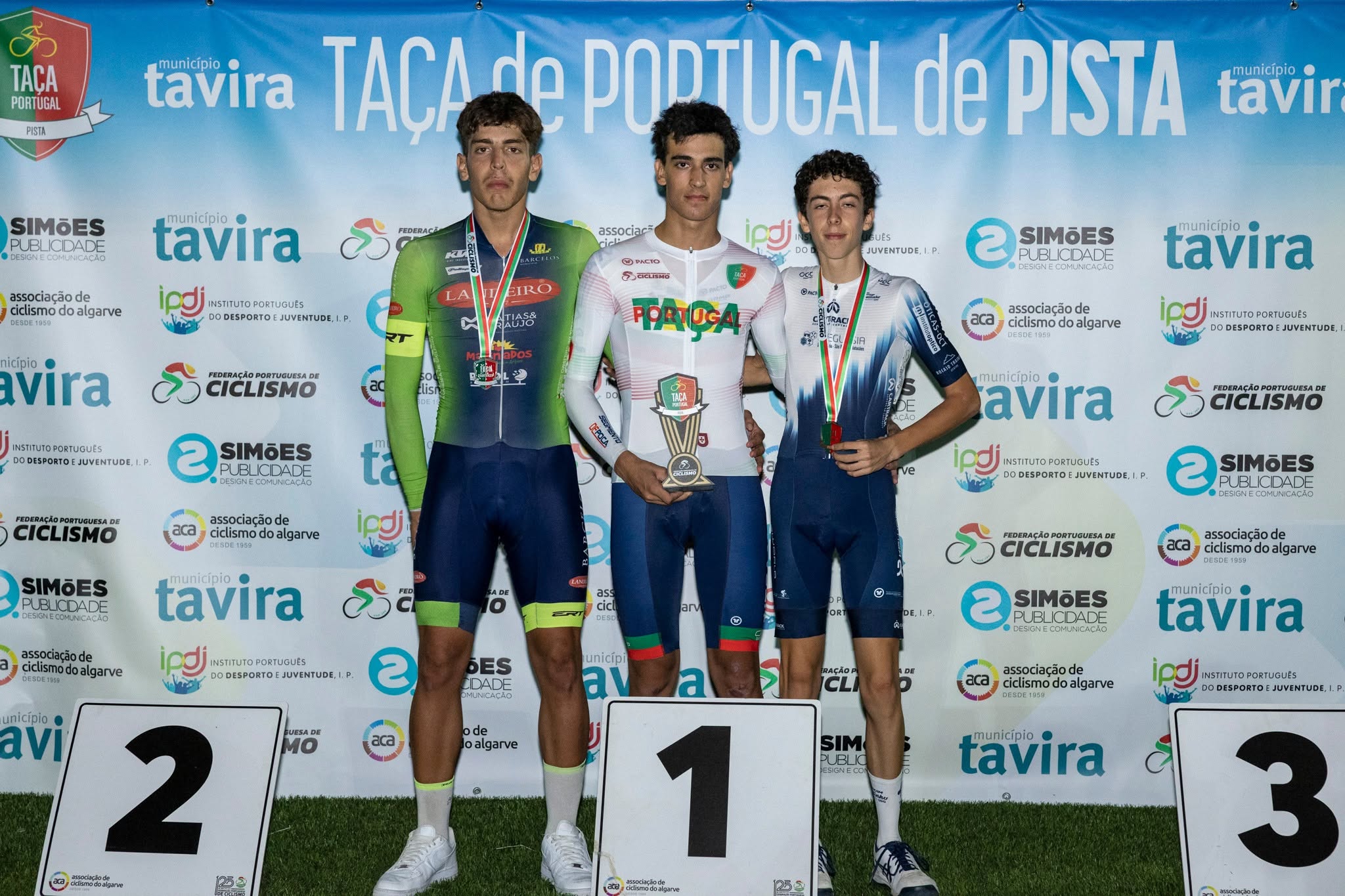 O pódio da Taça de Portugal de Perseguição Individual dos Cadetes masculinos com Miguel Correia, Bruno Nogueira e Guilherme Marreiros