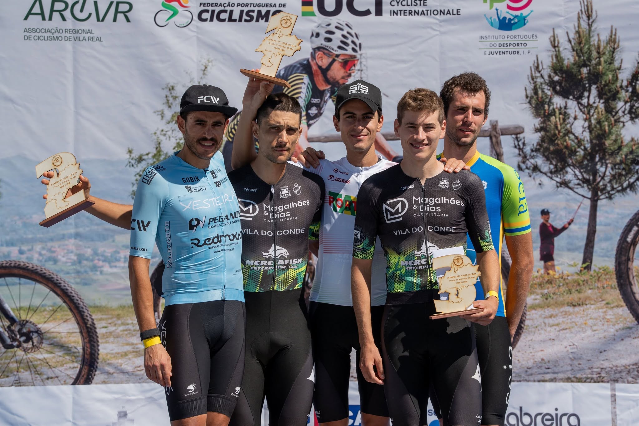 O pódio dos elites masculinos com David Castaño, Carlos Cruz, Guilherme Mota, Helder Laranjeira e Rui Ferreira