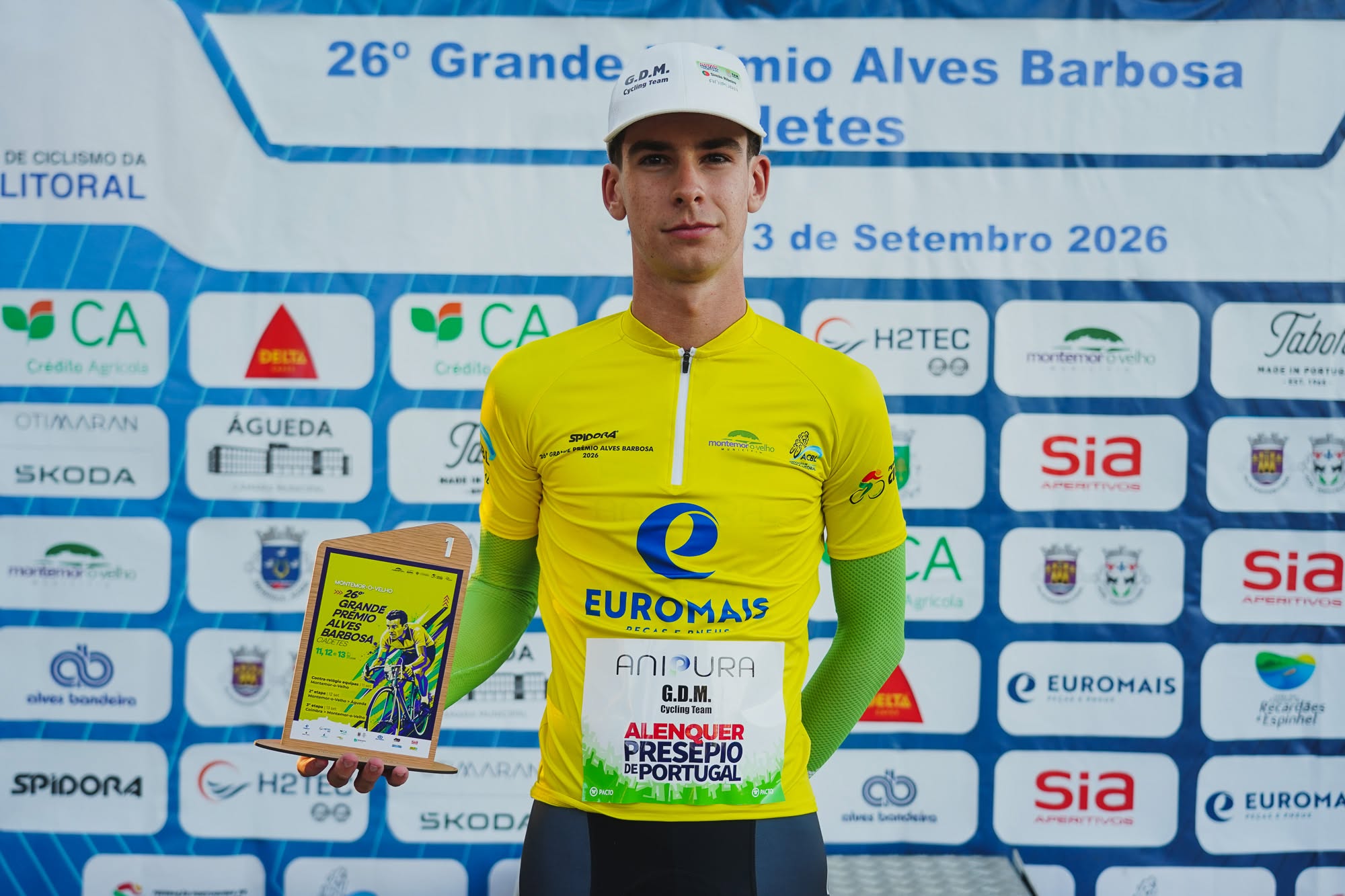 Simão Ribeiro é o primeiro camisola amarela do GP Alves Barbosa