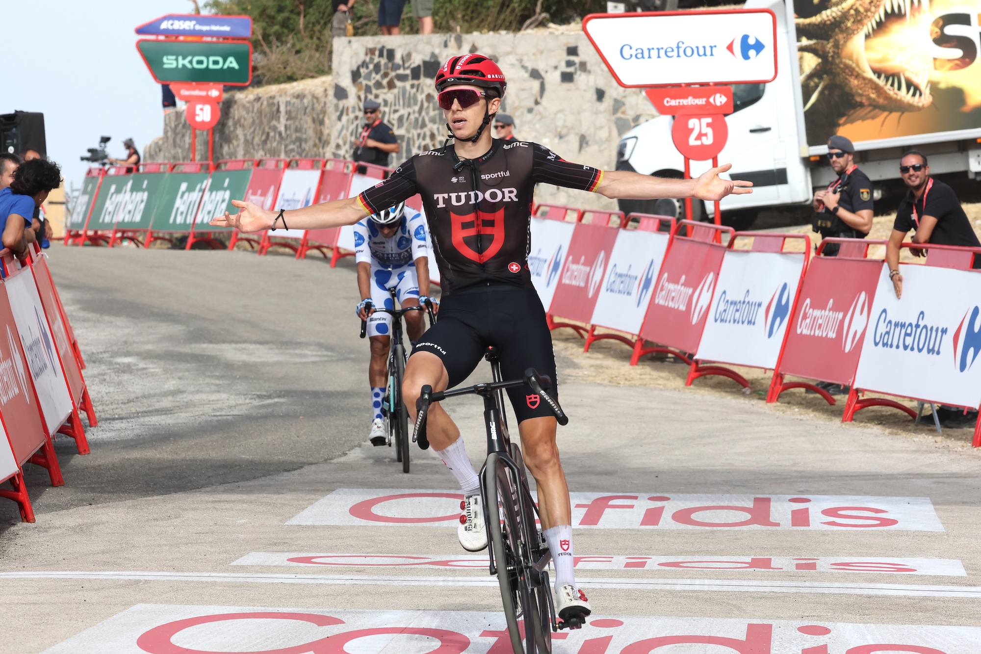 Marco Brenner estreia-se a vencer em grandes voltas na etapa 14 da La Vuelta!