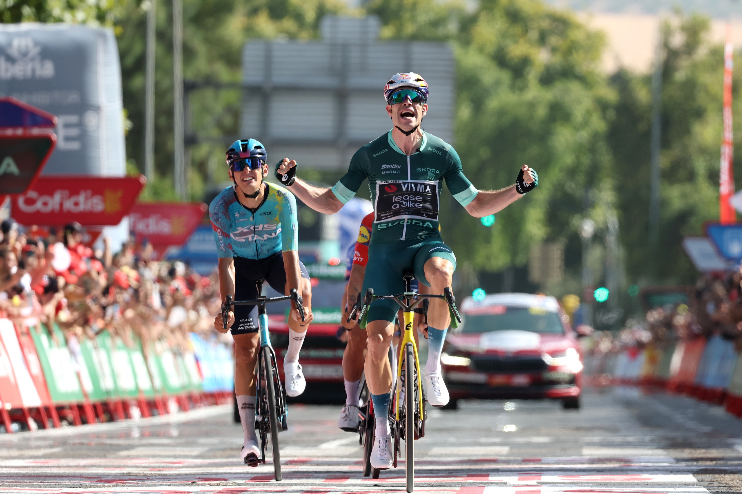 Wout van Aert faz o “bis” na etapa 15 da La Vuelta!