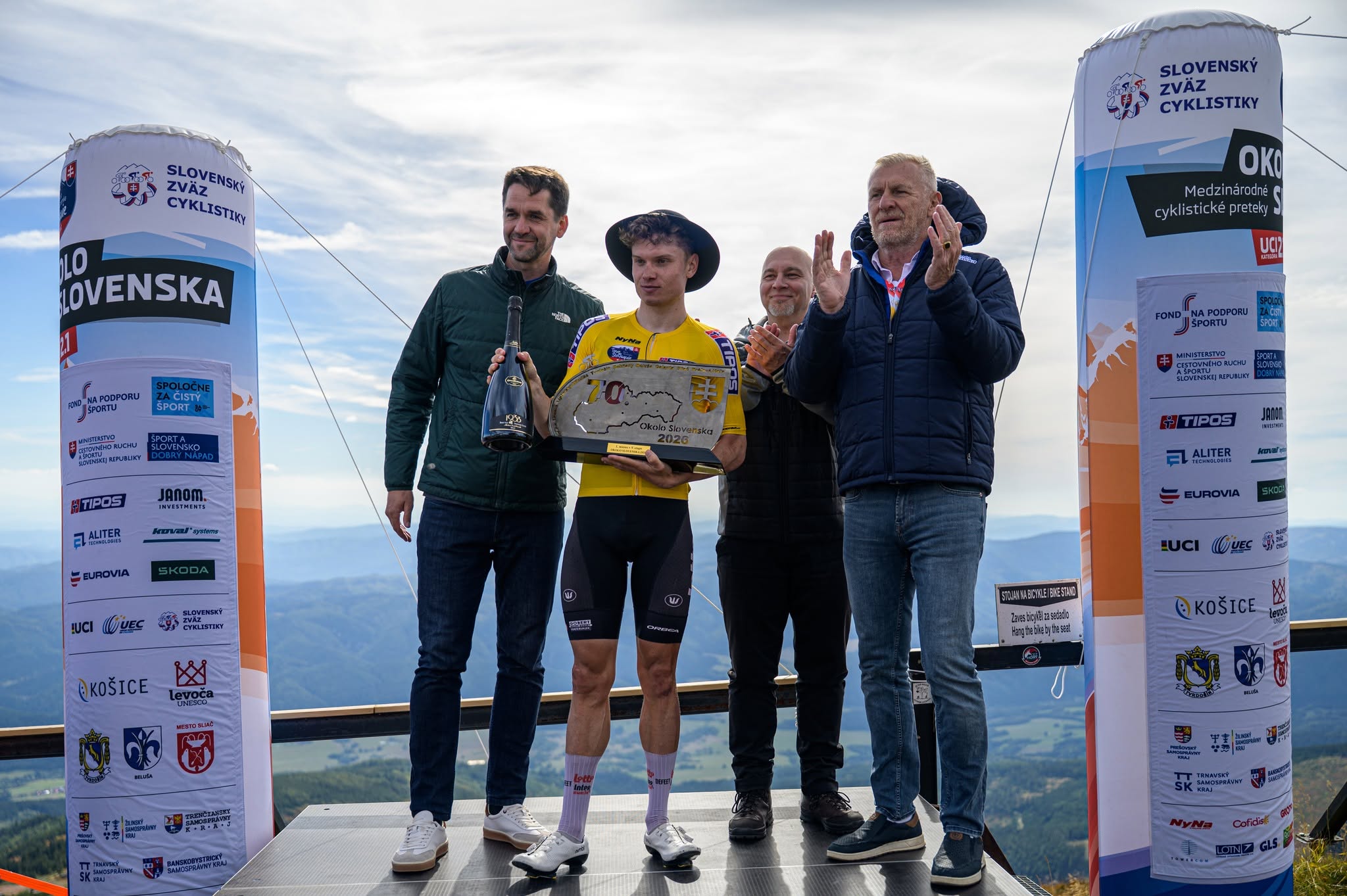 Lennert van Eetvelt garantiu a conquista da camisola amarela do Okolo Slovenska