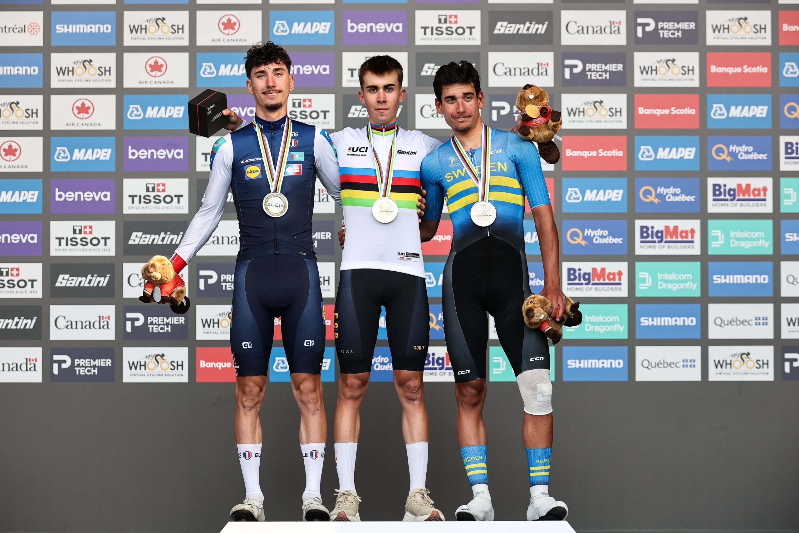 O pódio da prova de fundo dos juniores masculinos nos Campeonatos do Mundo com Simon Defrance, Benjamin Noval e Elias Wändel (Foto: UCI)