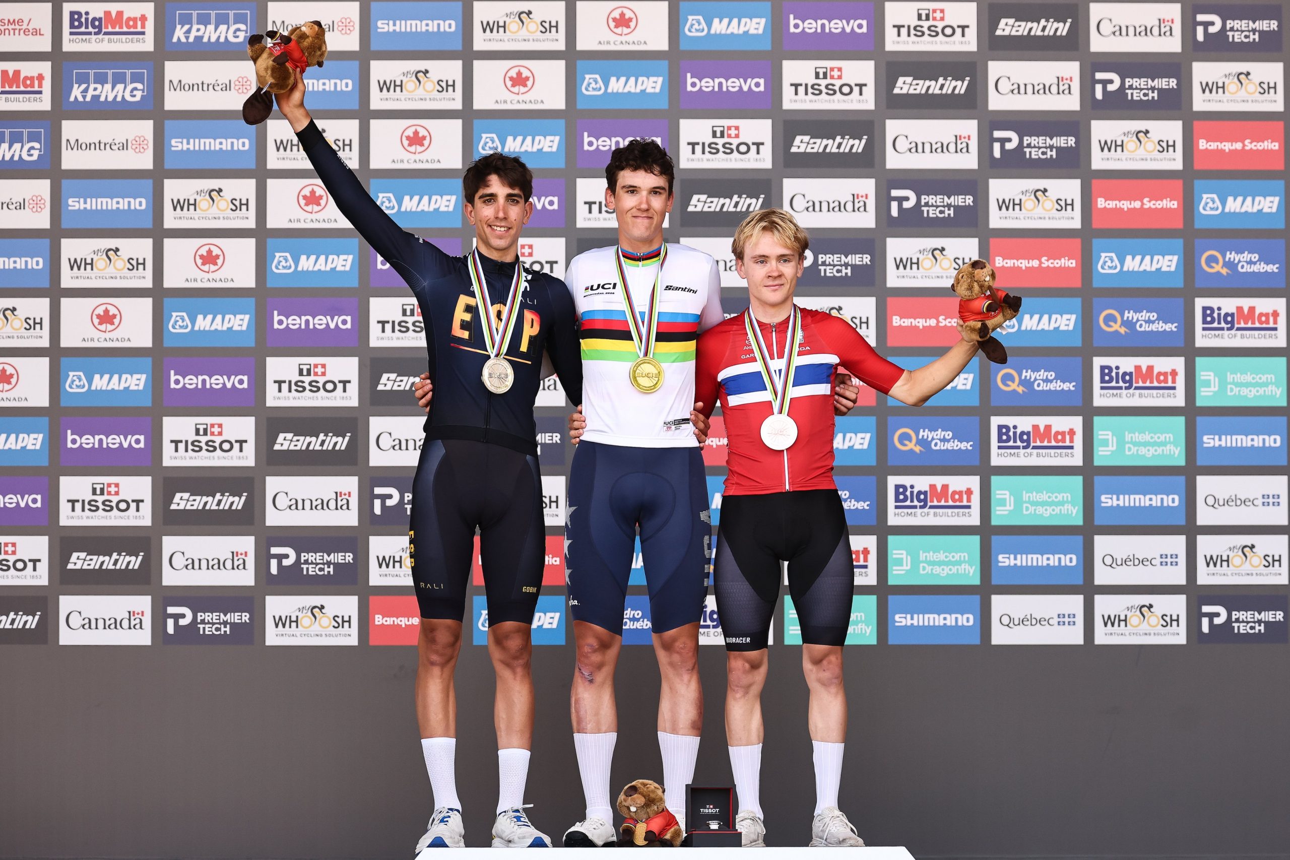 O pódio da prova de fundo dos sub-23 masculinos nos Campeonatos do Mundo com Hector Alvarez, Ashlin Barry e Jesper Stiansen (Foto: UCI)