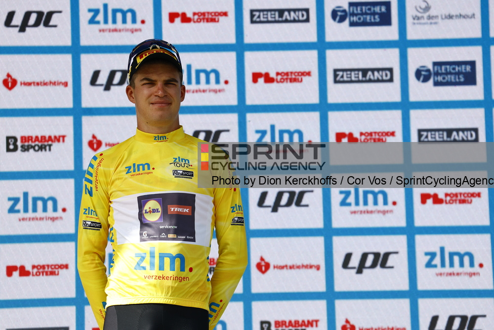 Mathias Vacek segue o camisola amarela do ZLM Tour (Foto: Dion Kerckhoffs/CV/SprintCyclingAgency©2026)