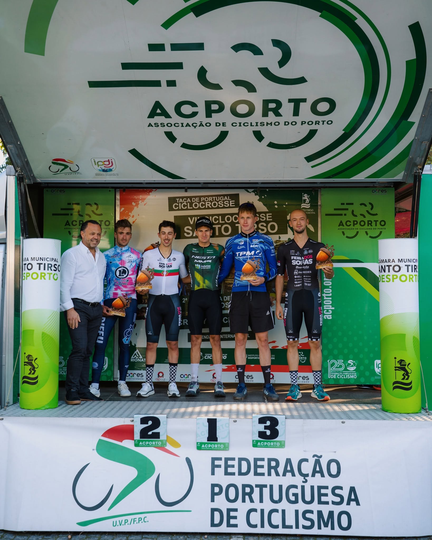 O pódio dos elites masculinos com Mathieu Morichon, Rafael Sousa, Raul Mira, Florian Fery e Bruno Silva