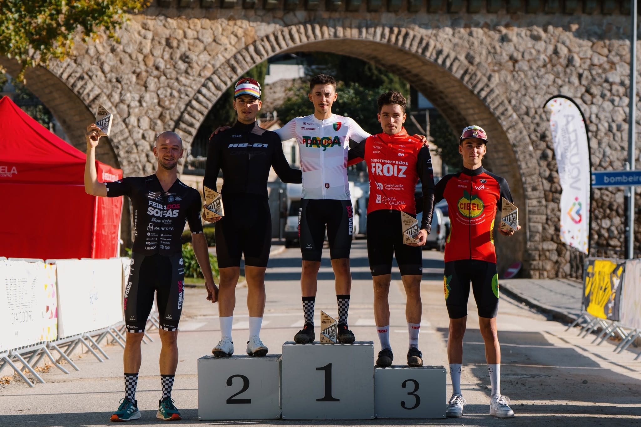 O pódio dos elites masculinos com Bruno Silva, Miguel Perez, Rafael Sousa, Miguel Rodriguez e Milan De Nys